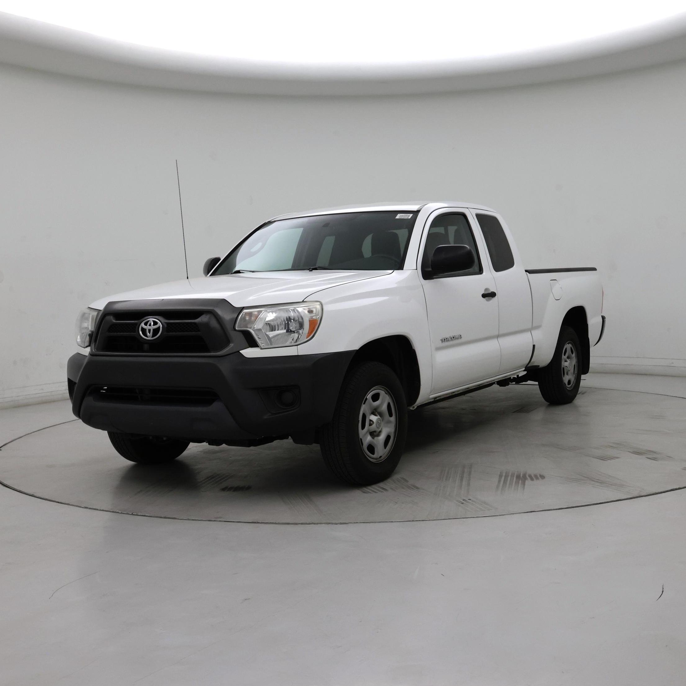 Thumbnail: 2015 Toyota Tacoma - 4
