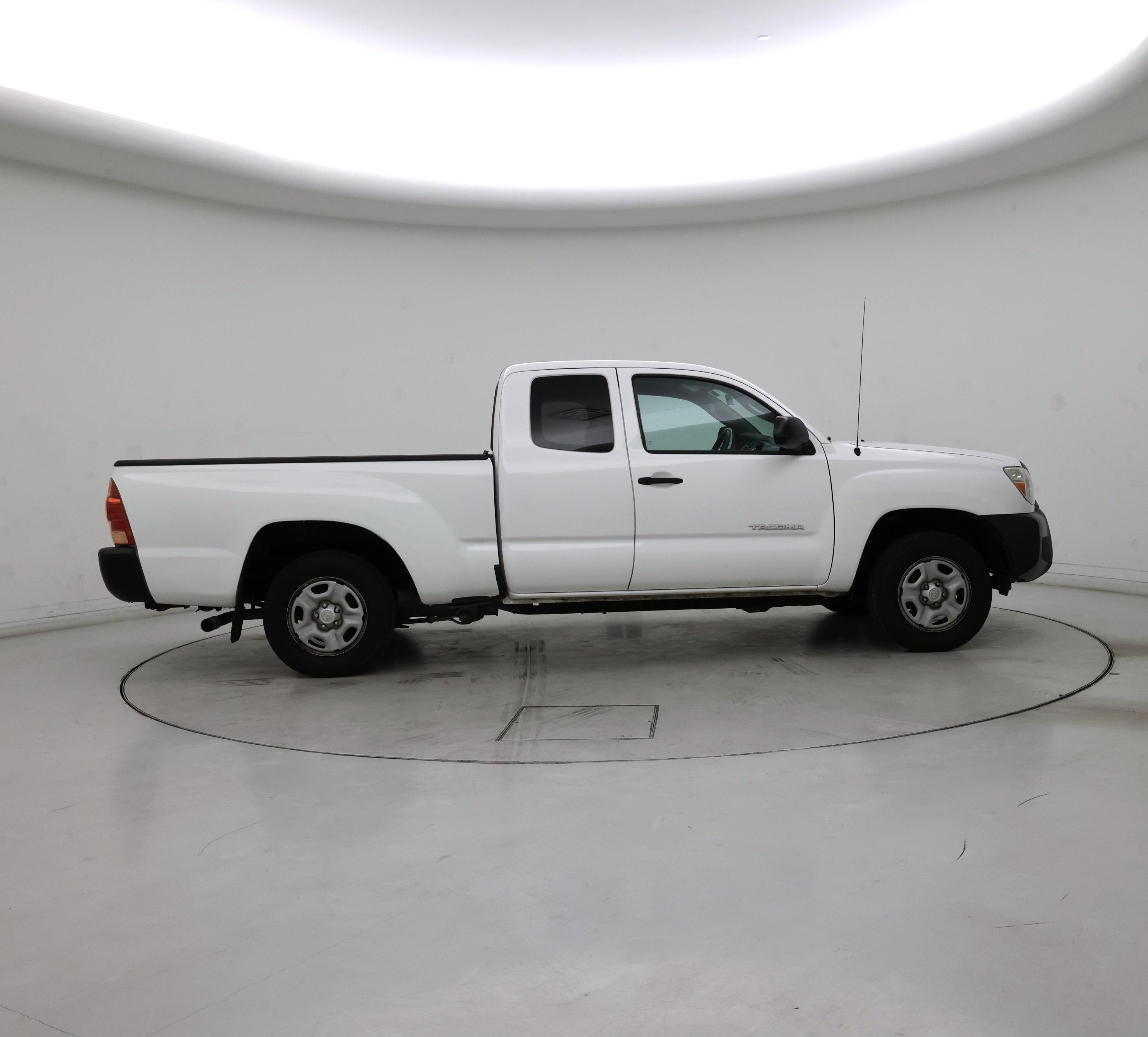 Thumbnail: 2015 Toyota Tacoma - 7