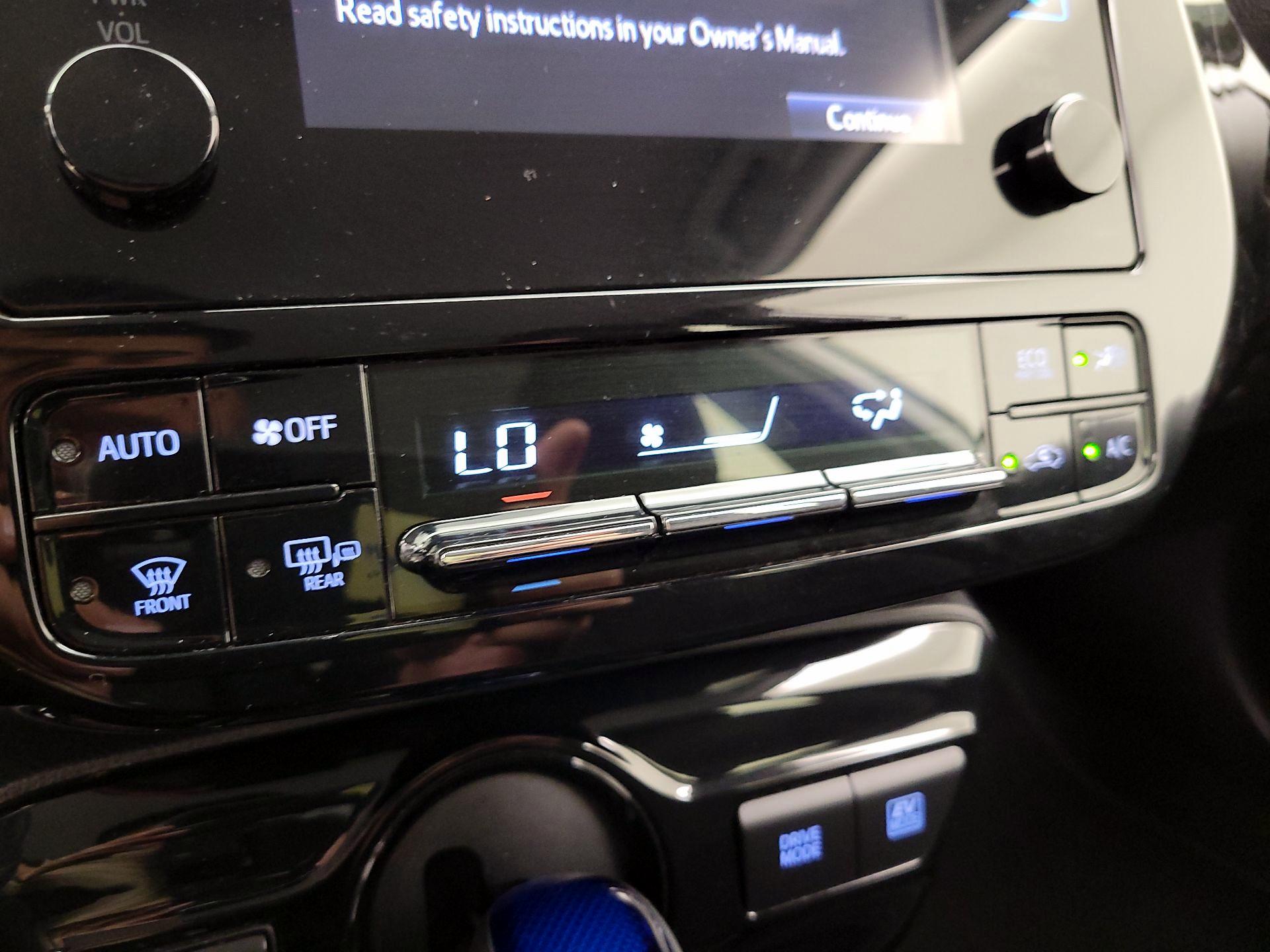 Thumbnail: 2019 Toyota Prius - 14