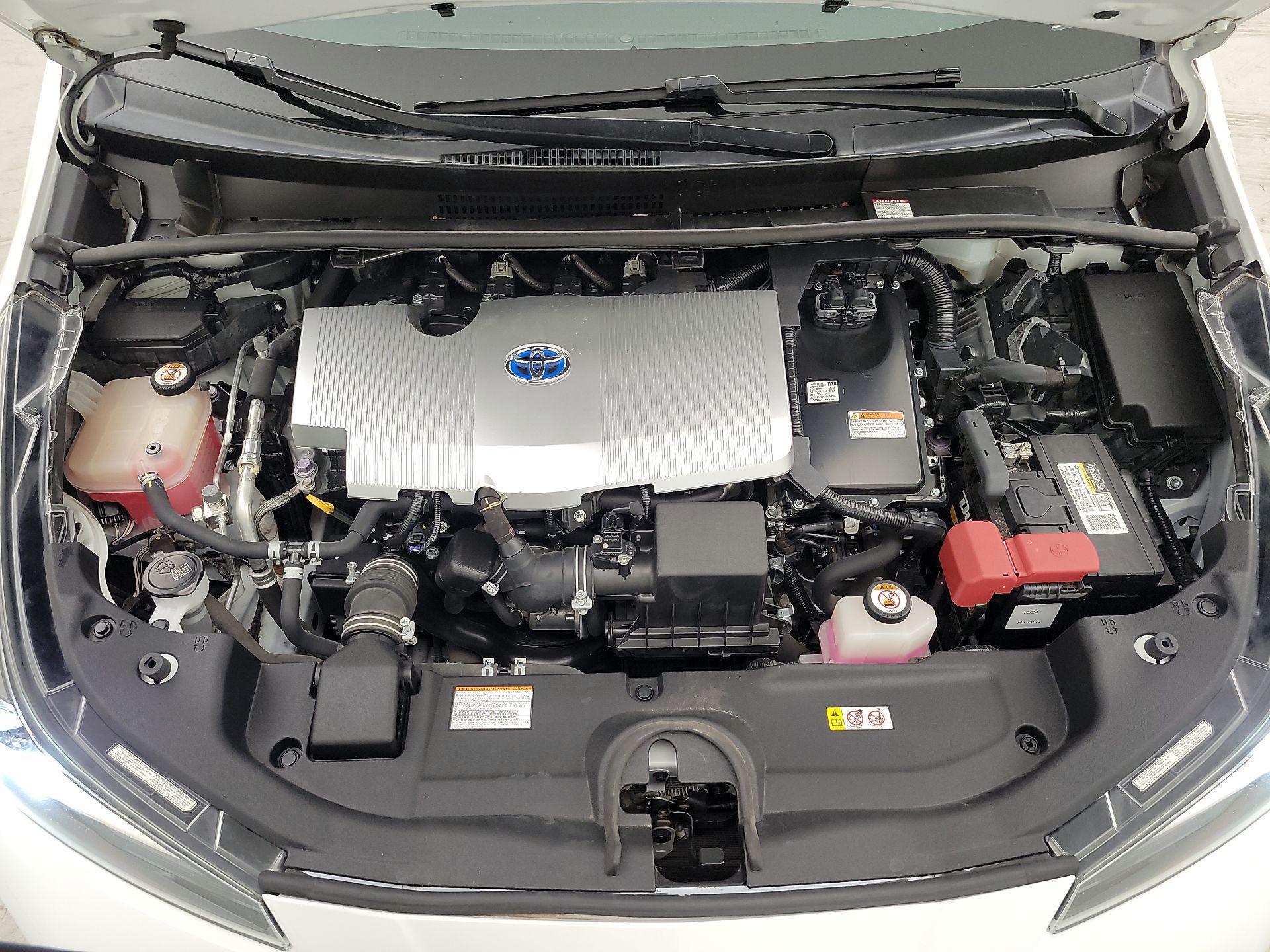 Thumbnail: 2019 Toyota Prius - 17