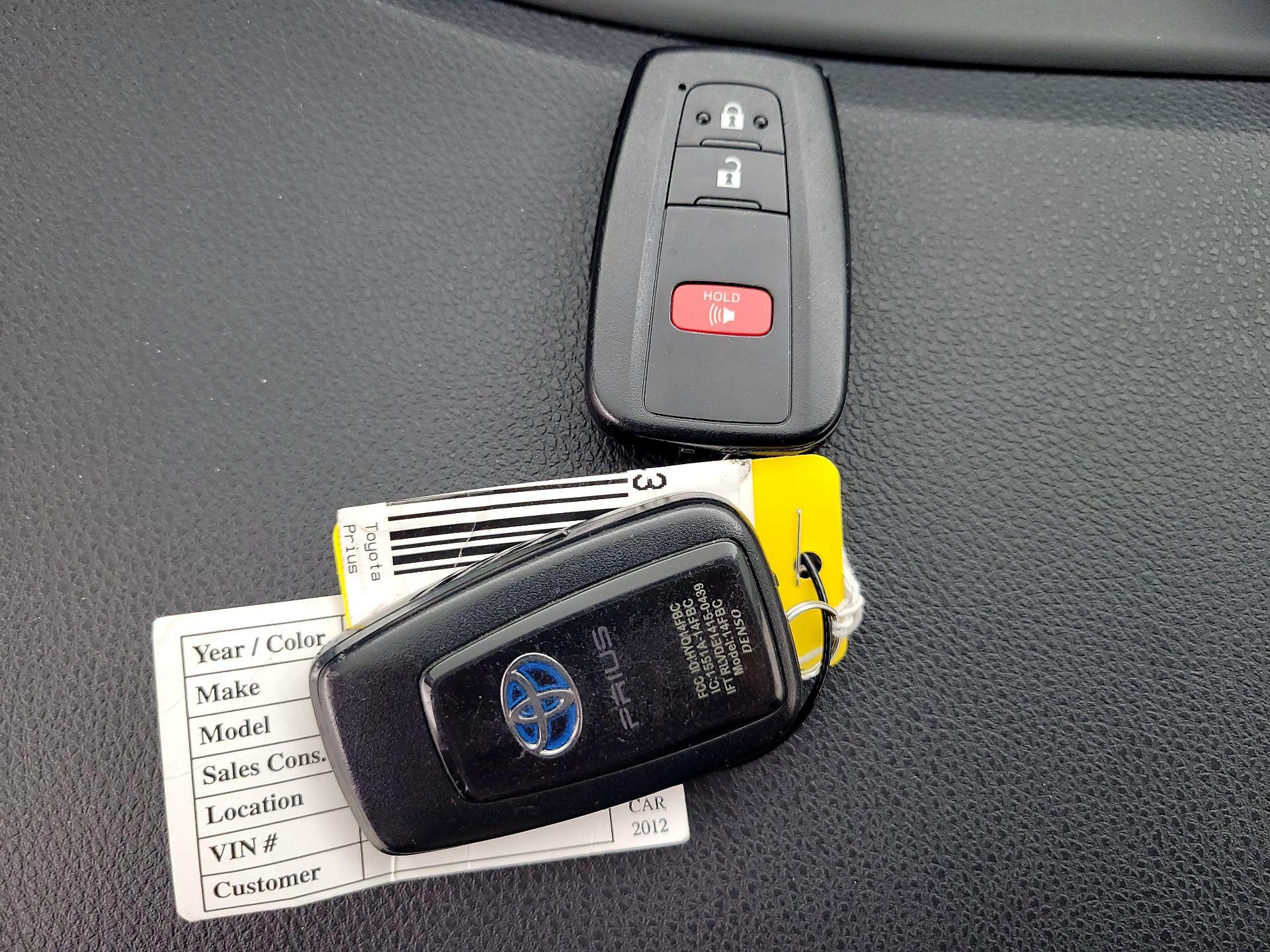Thumbnail: 2019 Toyota Prius - 18