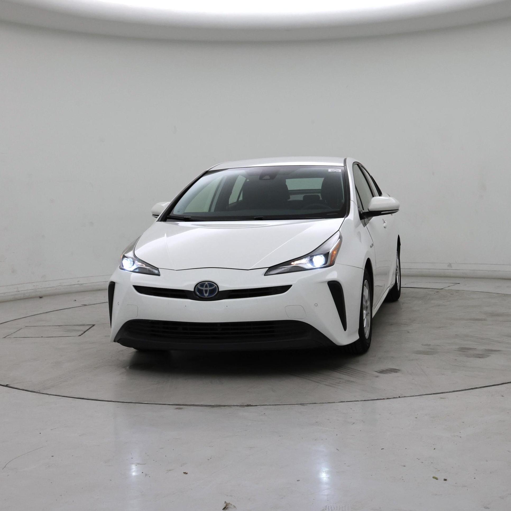 Thumbnail: 2019 Toyota Prius - 5