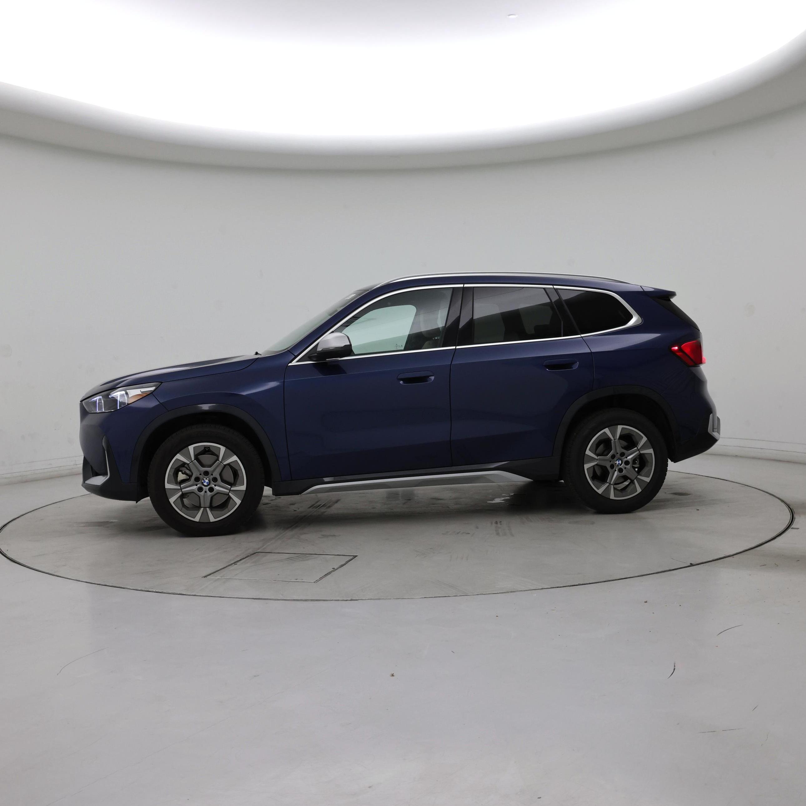 Thumbnail: 2024 BMW X1 - 3