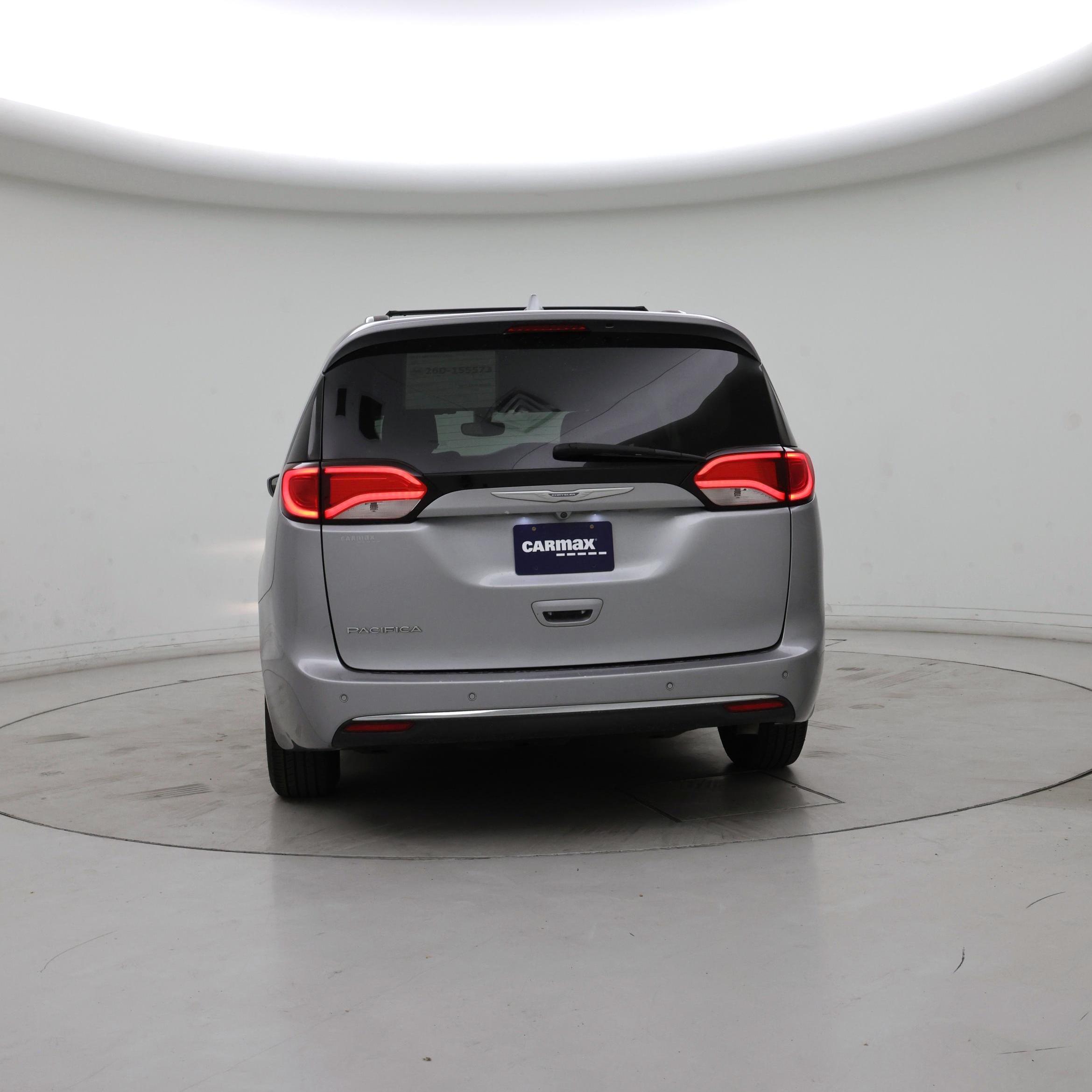 Thumbnail: 2018 Chrysler Pacifica - 6