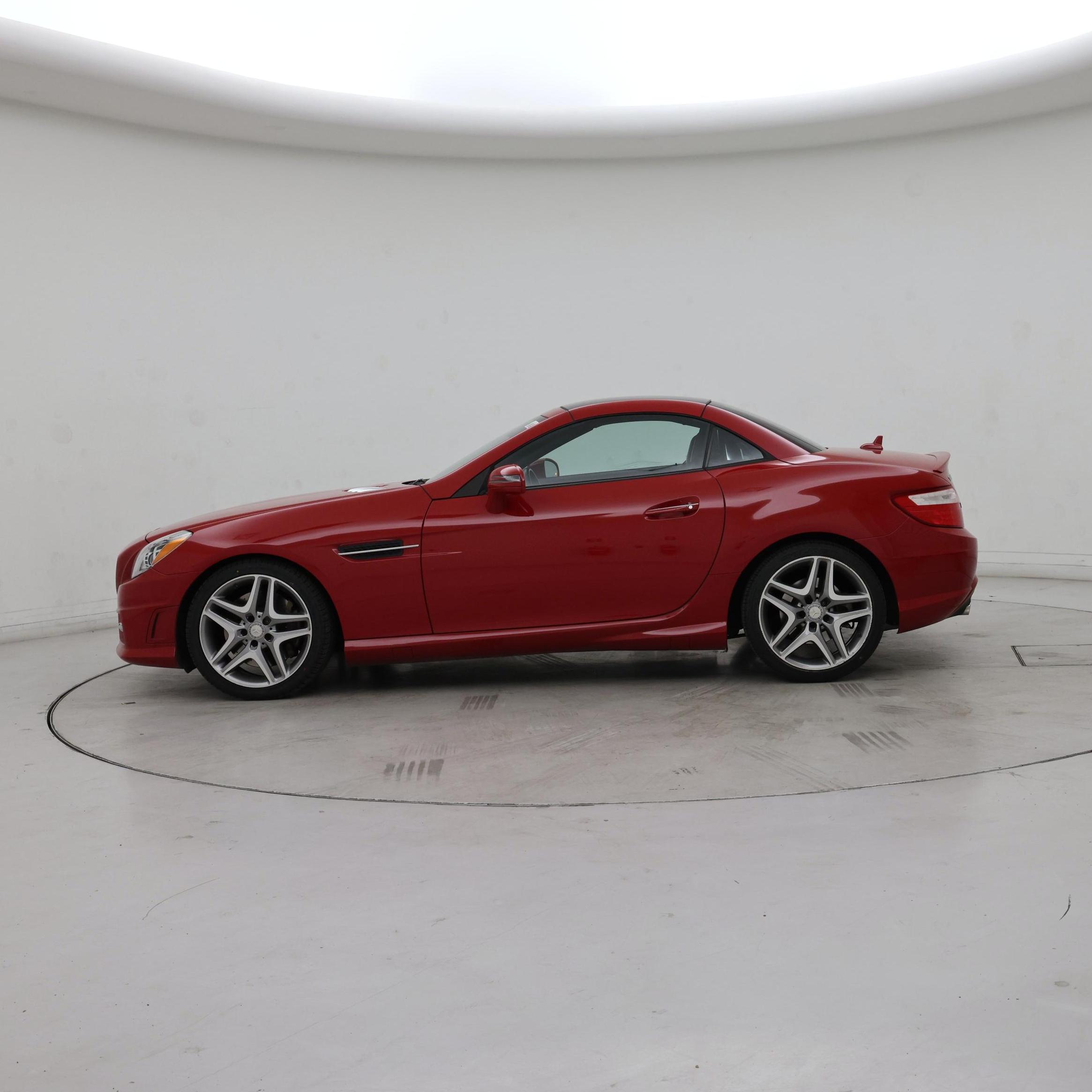 Thumbnail: 2016 Mercedes-Benz SLK - 3