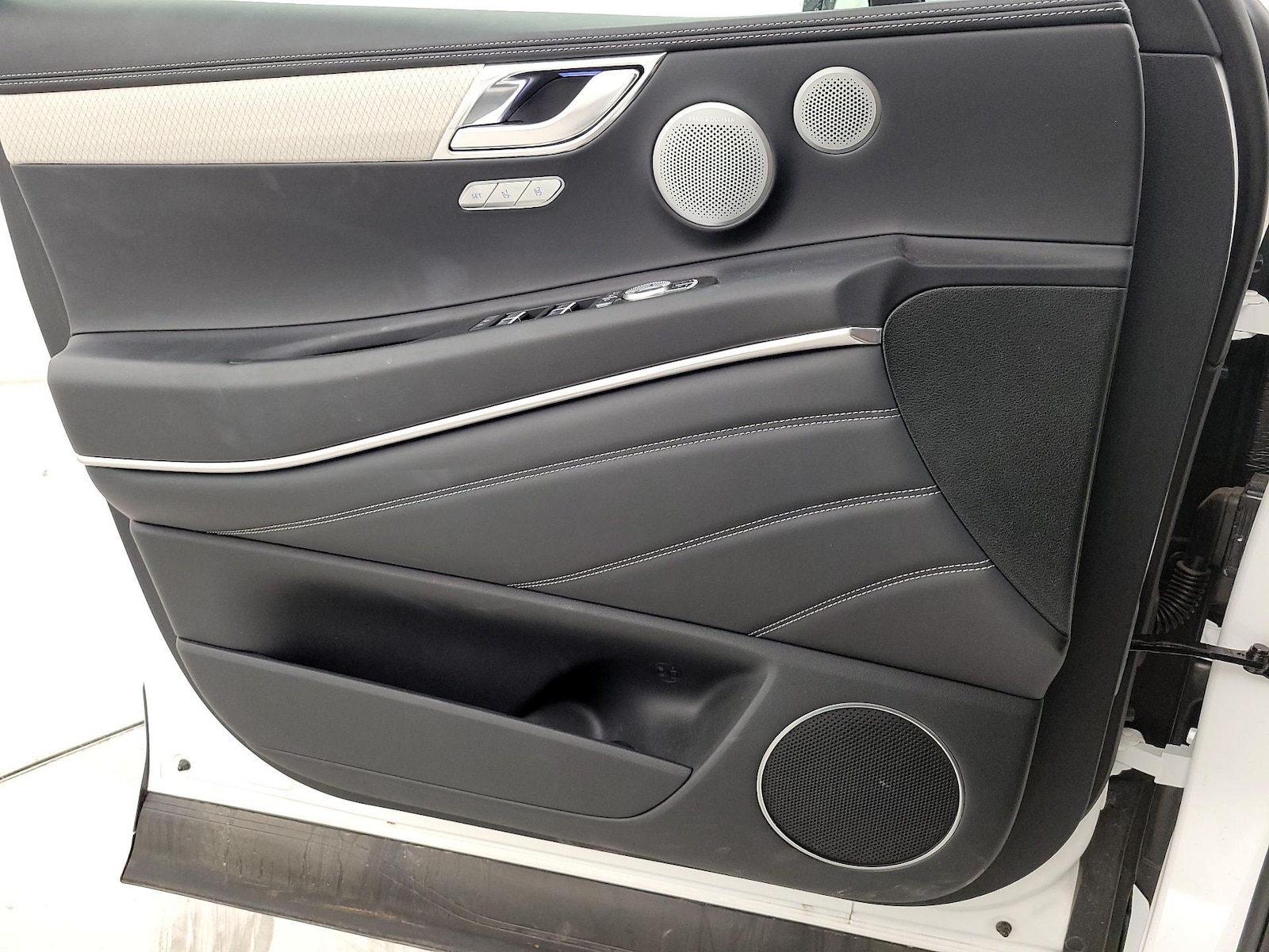 2025 GENESIS GV80 Prestige - Photo 13