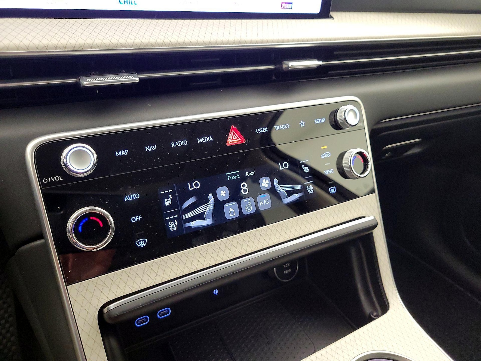 2025 GENESIS GV80 Prestige - Photo 18