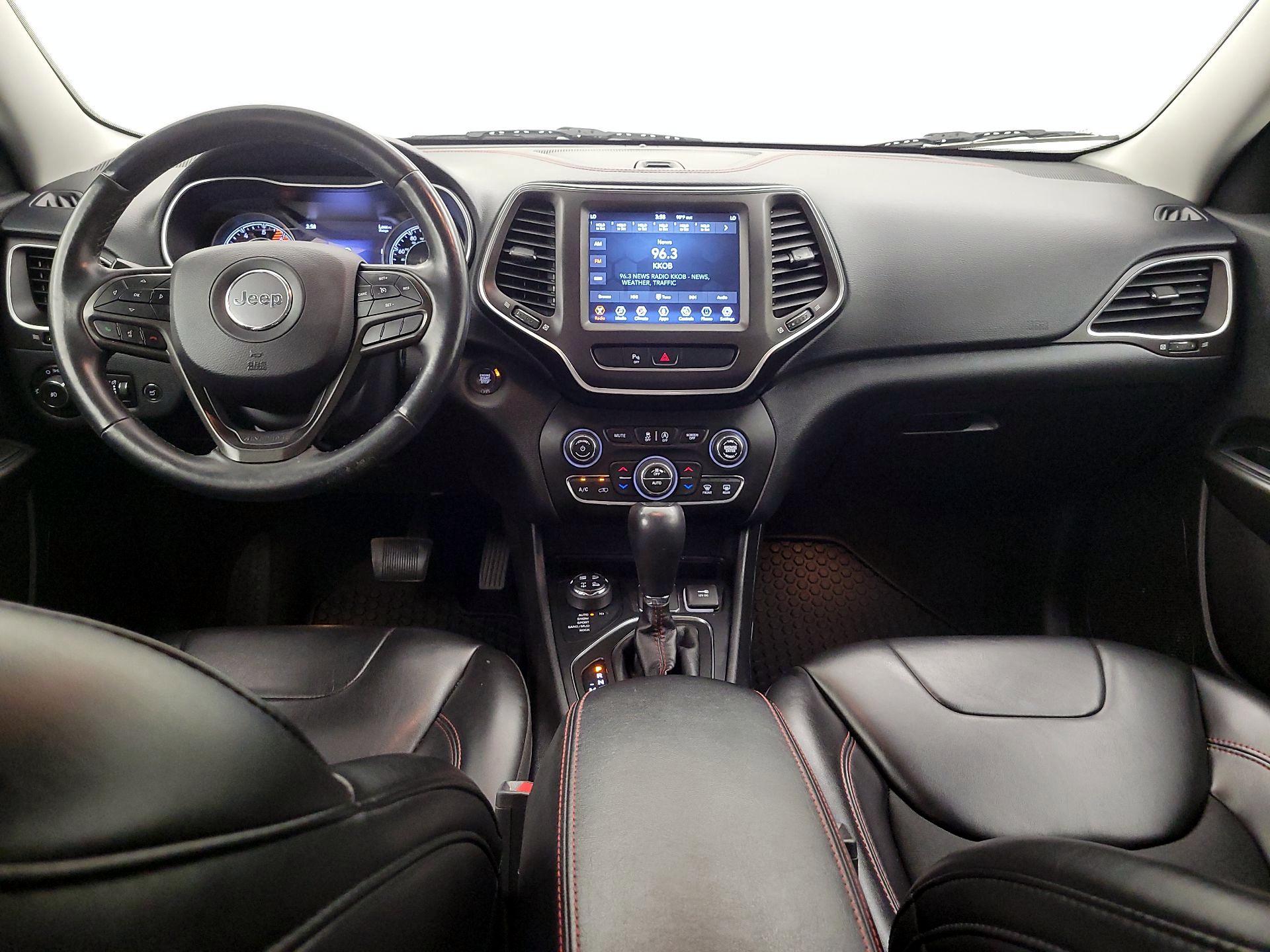 Thumbnail: 2019 Jeep Cherokee - 9
