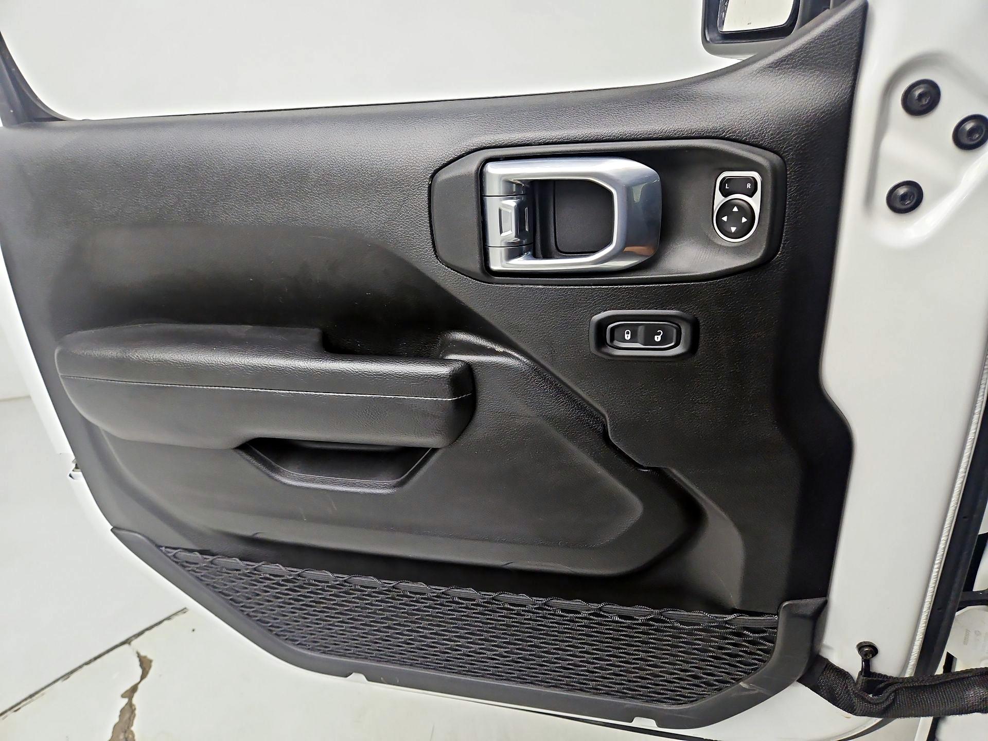 Thumbnail: 2025 Jeep Wrangler - 12