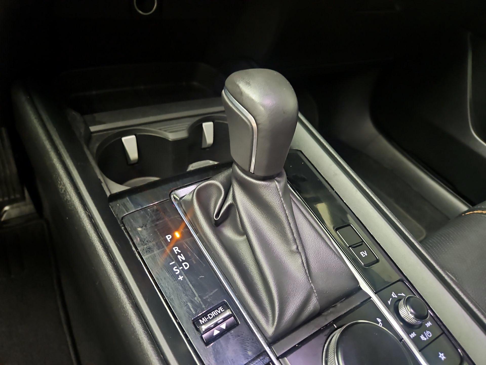 Thumbnail: 2025 Mazda CX-50 - 17