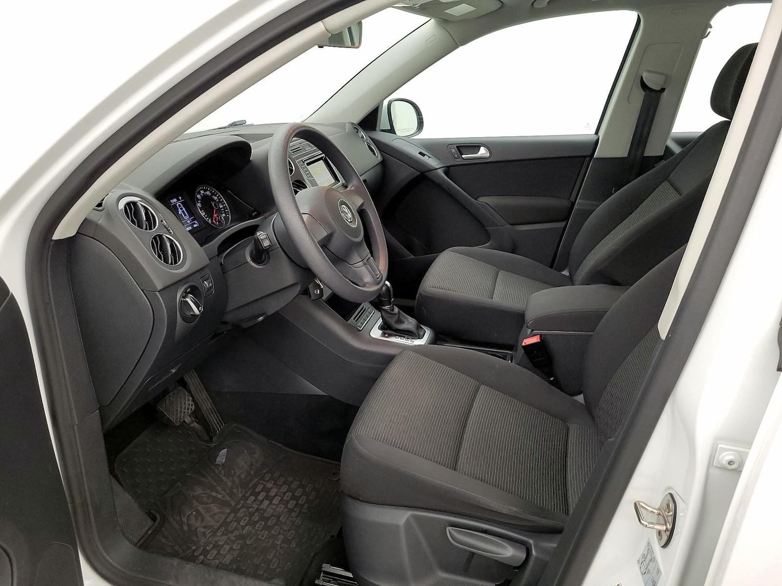 2017 Volkswagen Tiguan Limited Base - Photo 12