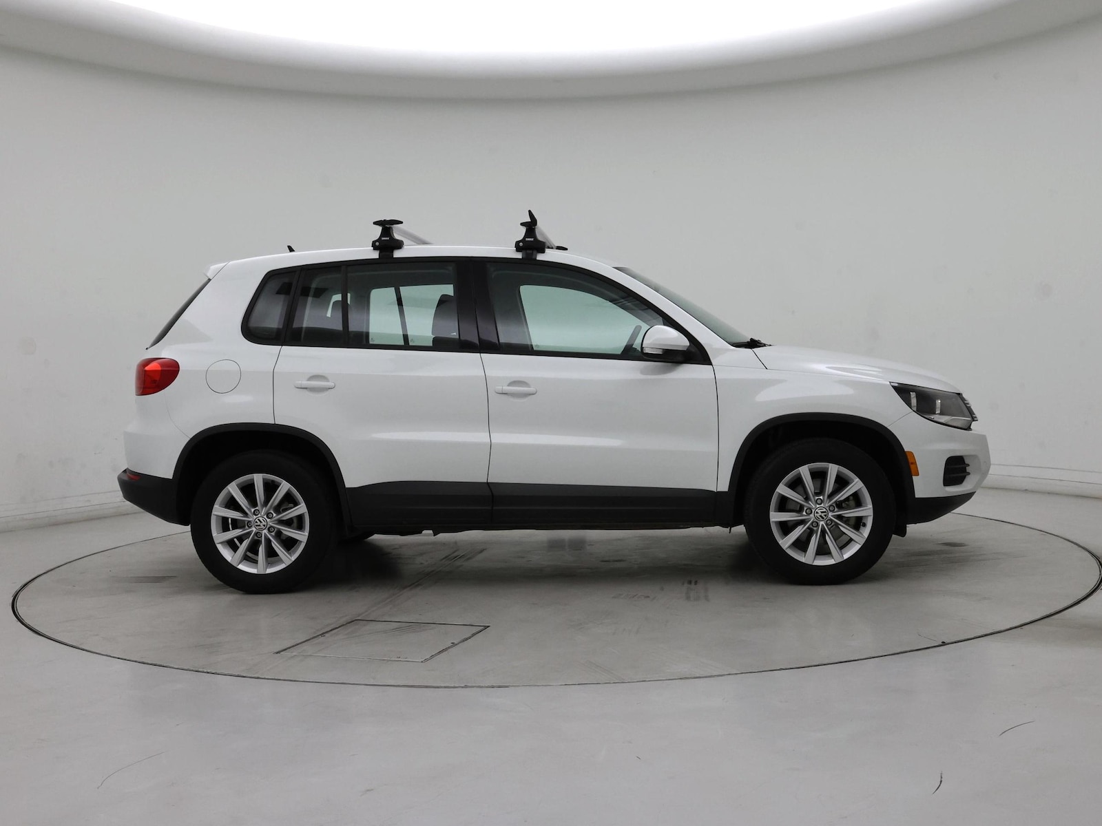 2017 Volkswagen Tiguan Limited Base - Photo 8