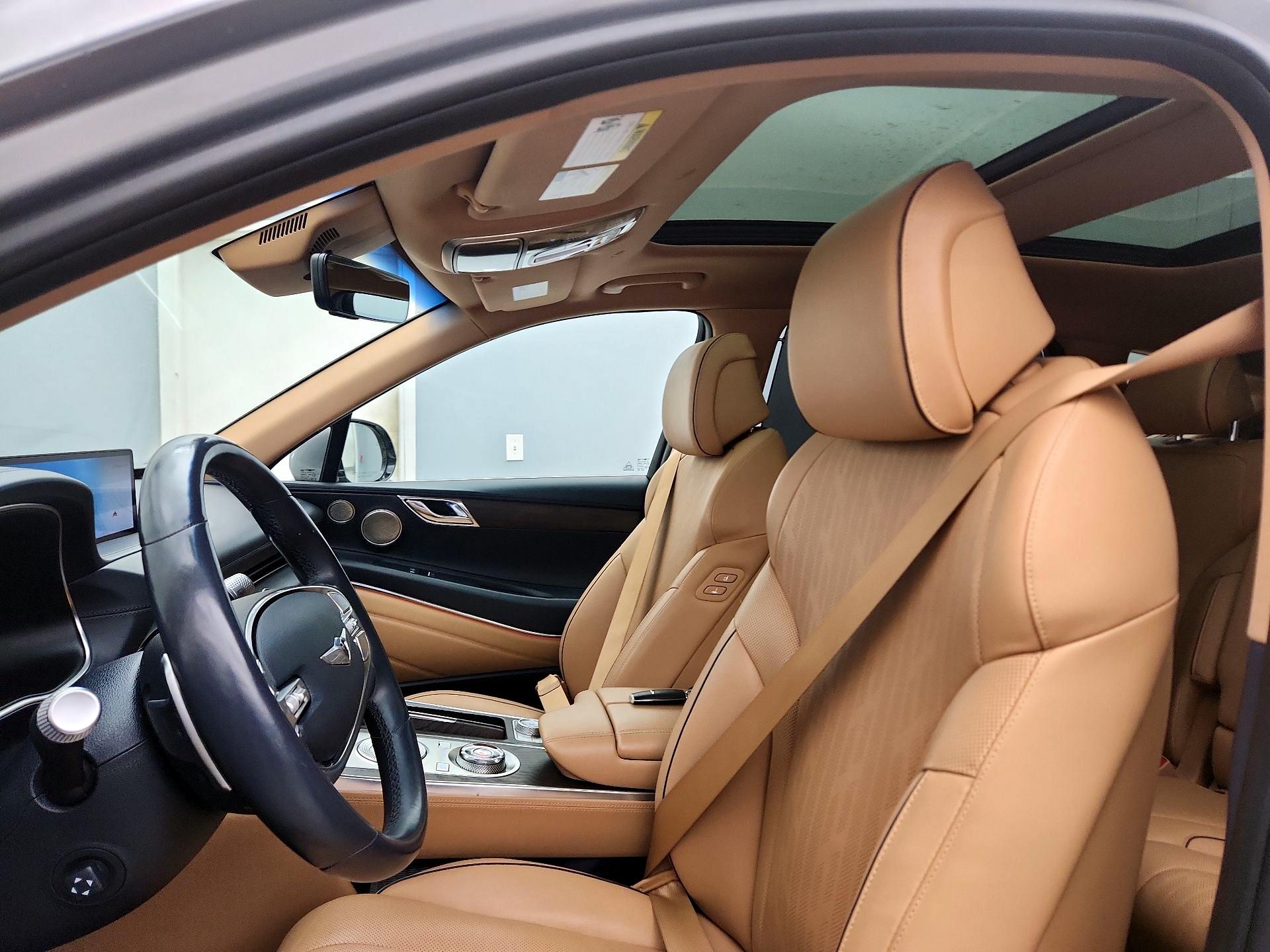 Thumbnail: 2022 Genesis GV80 - 20