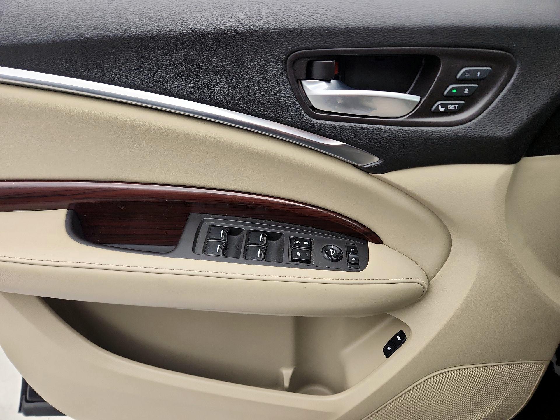 Thumbnail: 2016 Acura MDX - 12