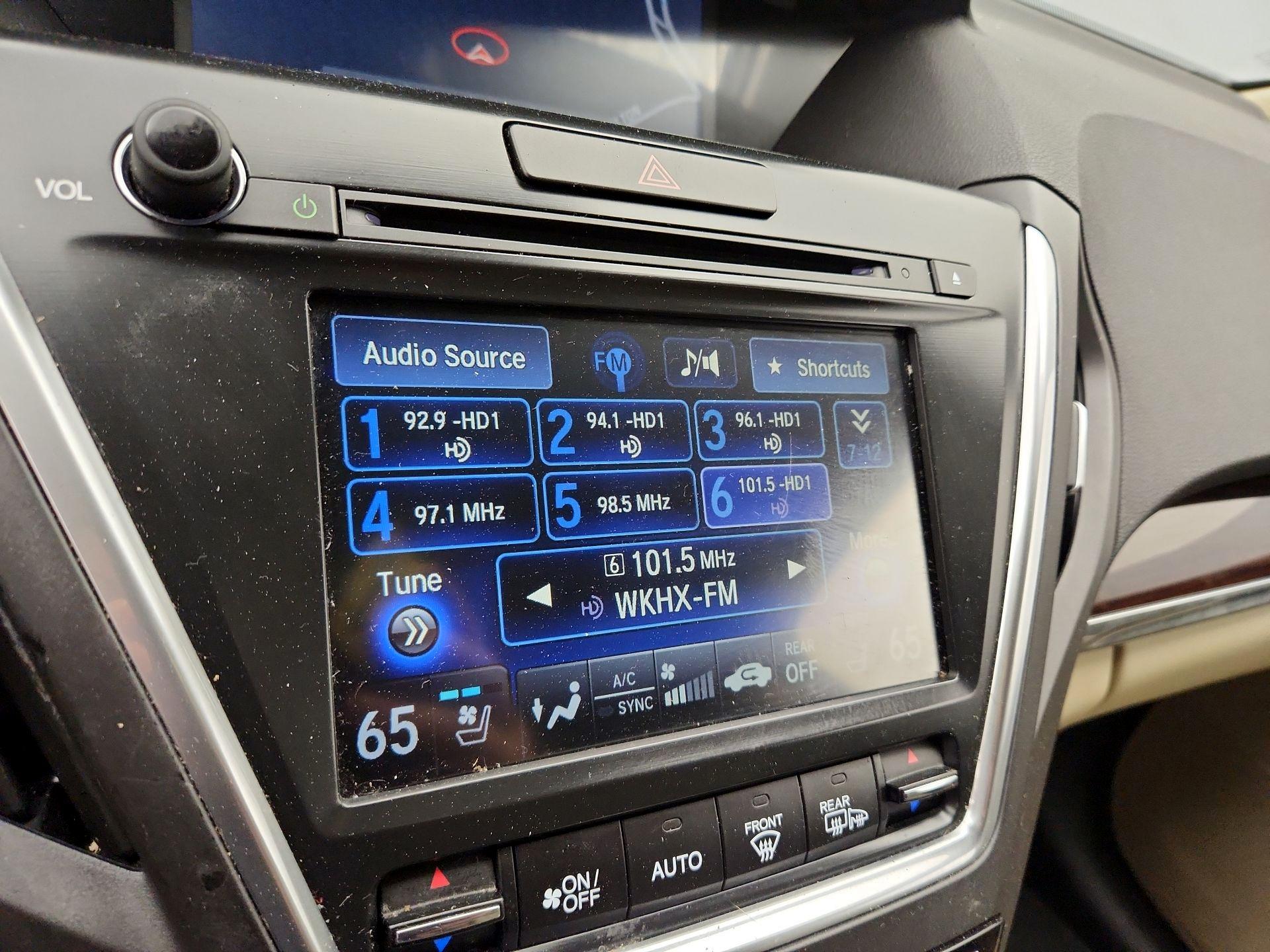 Thumbnail: 2016 Acura MDX - 16