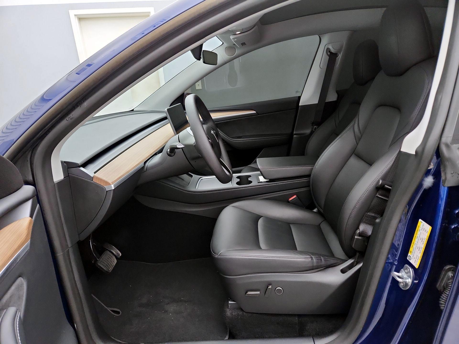 Thumbnail: 2024 Tesla Model Y - 11