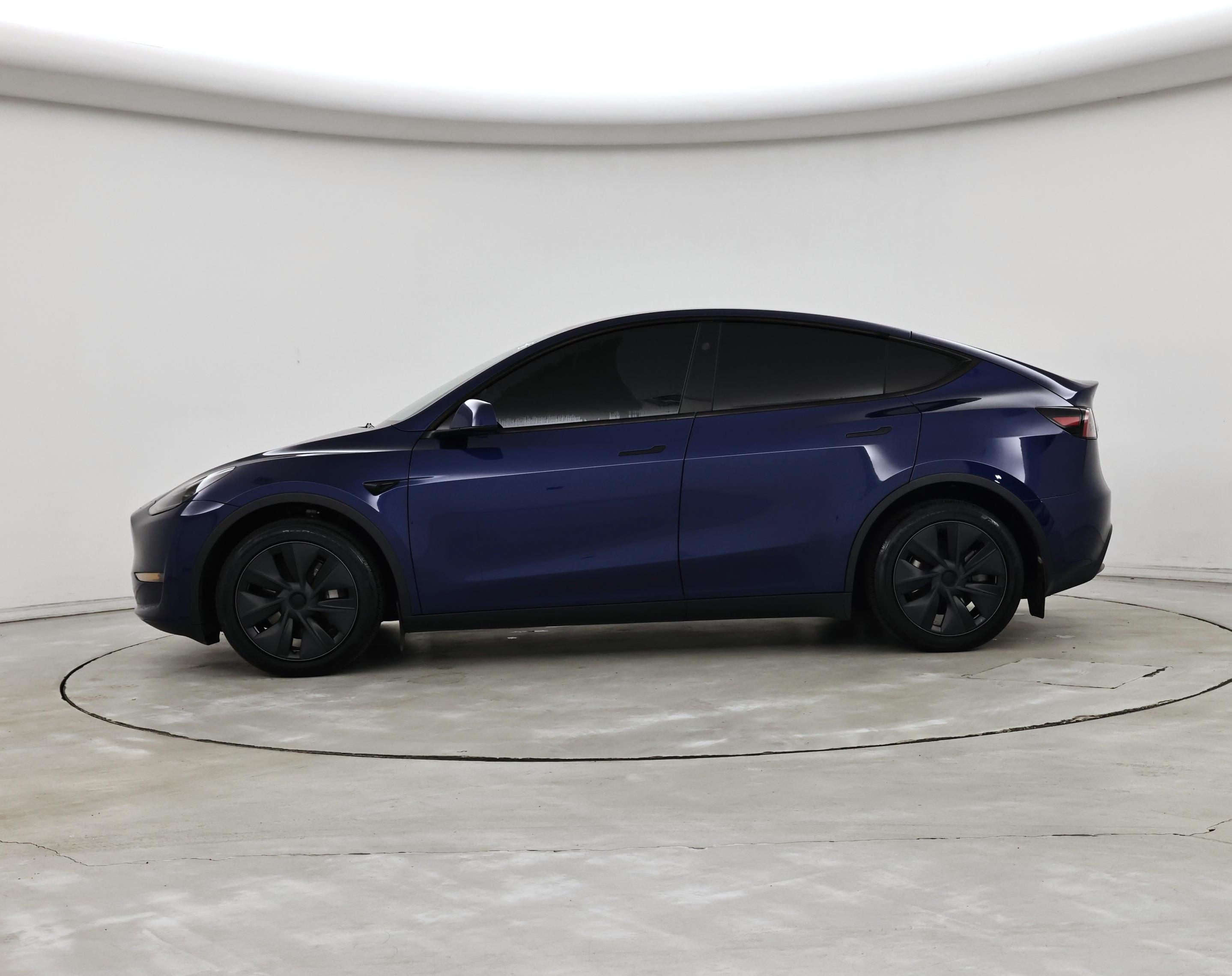 Thumbnail: 2024 Tesla Model Y - 3
