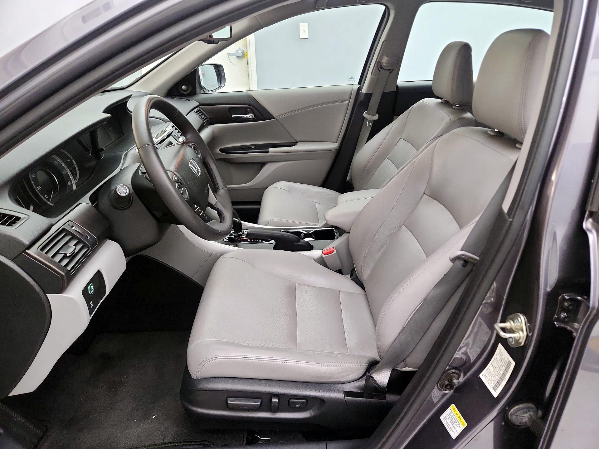 Thumbnail: 2015 Honda Accord - 11