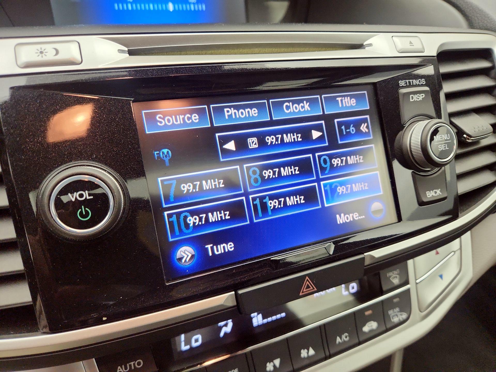 Thumbnail: 2015 Honda Accord - 15