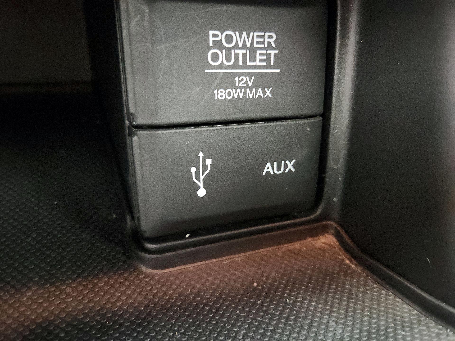 Thumbnail: 2015 Honda Accord - 18