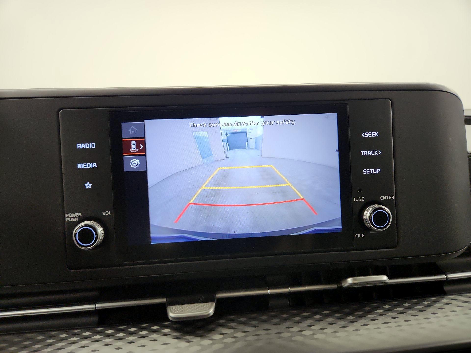 Thumbnail: 2023 Kia Carnival - 14