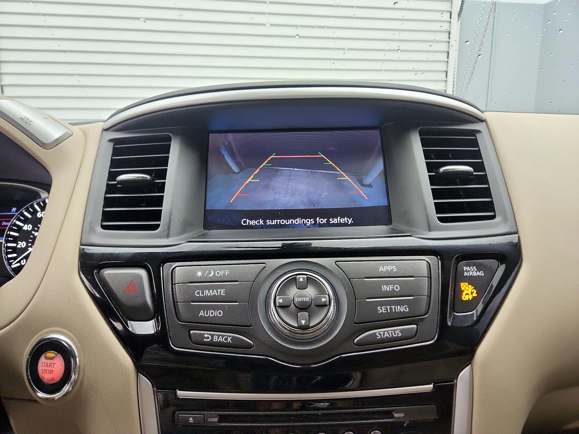 Thumbnail: 2017 Nissan Pathfinder - 14