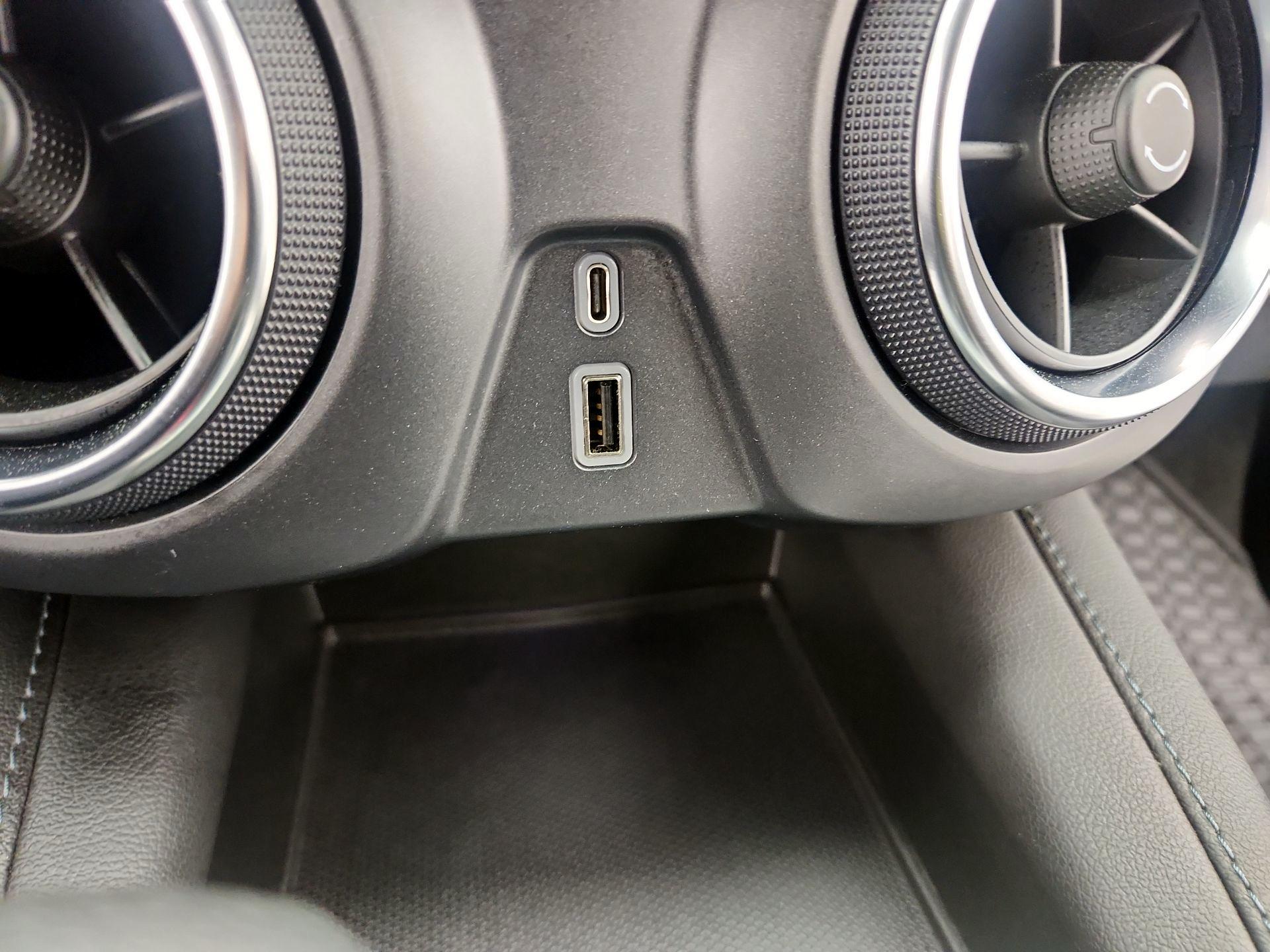 Thumbnail: 2022 Chevrolet Blazer - 18