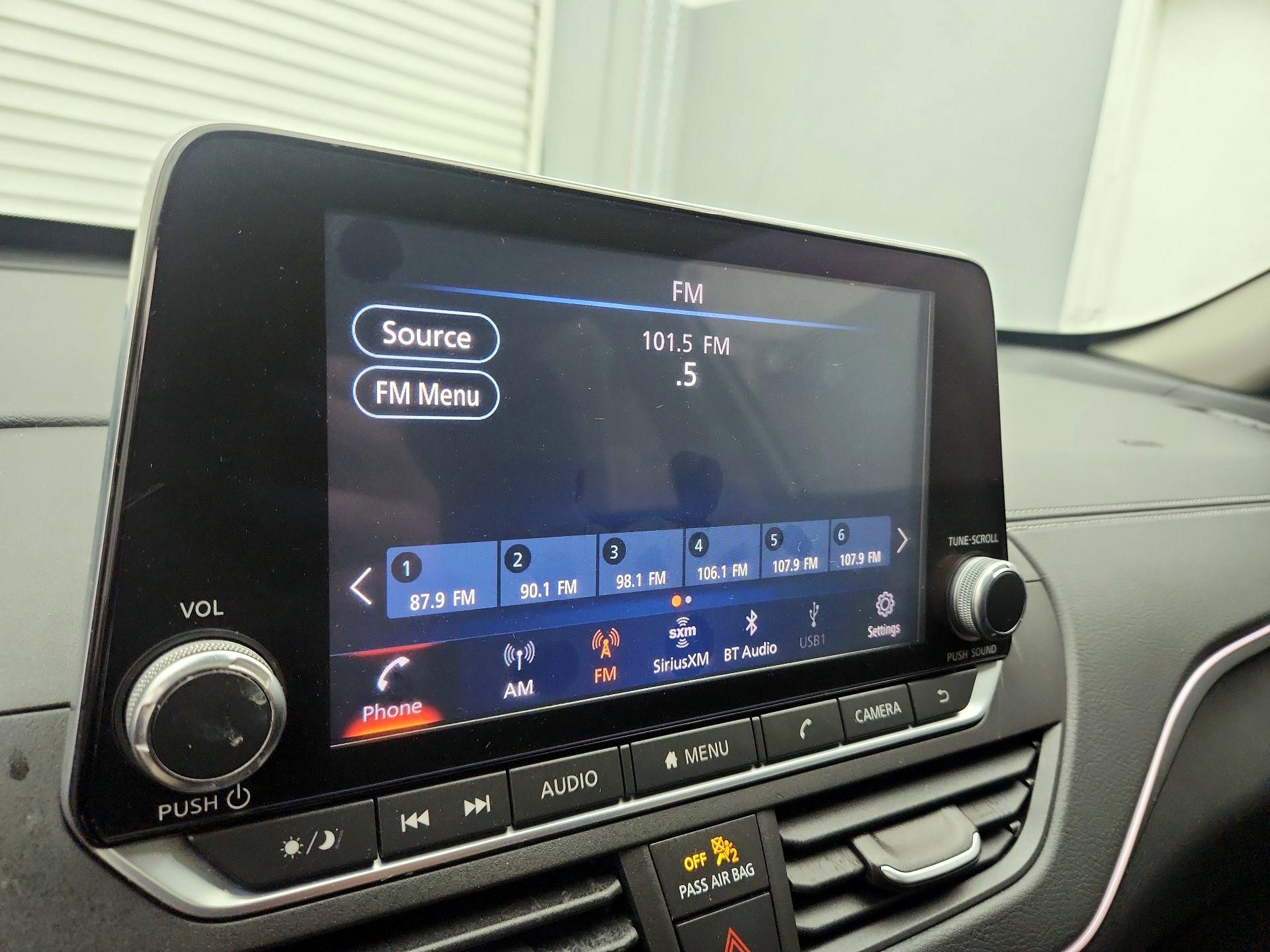 Thumbnail: 2020 Nissan Altima - 15