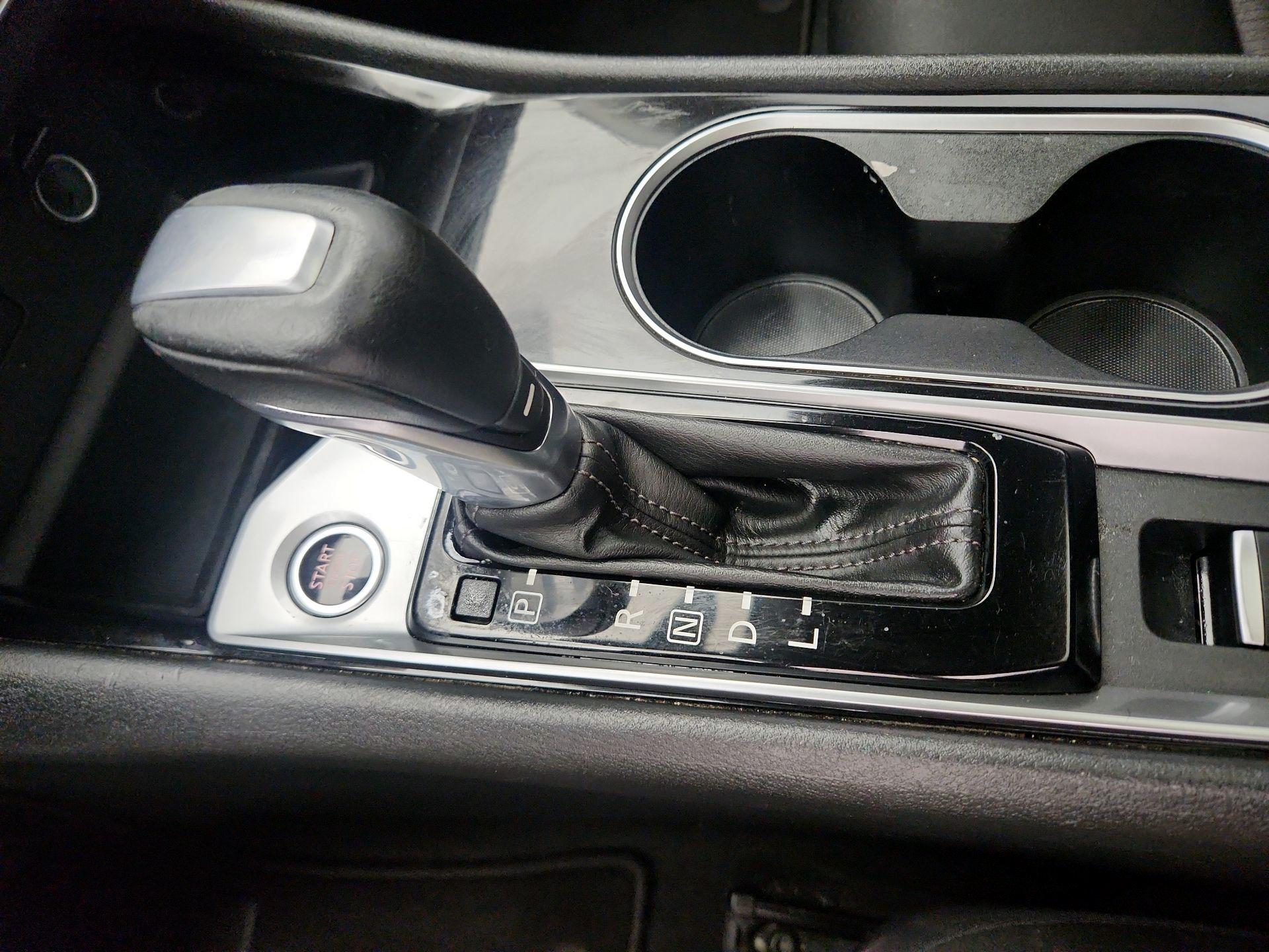 Thumbnail: 2020 Nissan Altima - 17