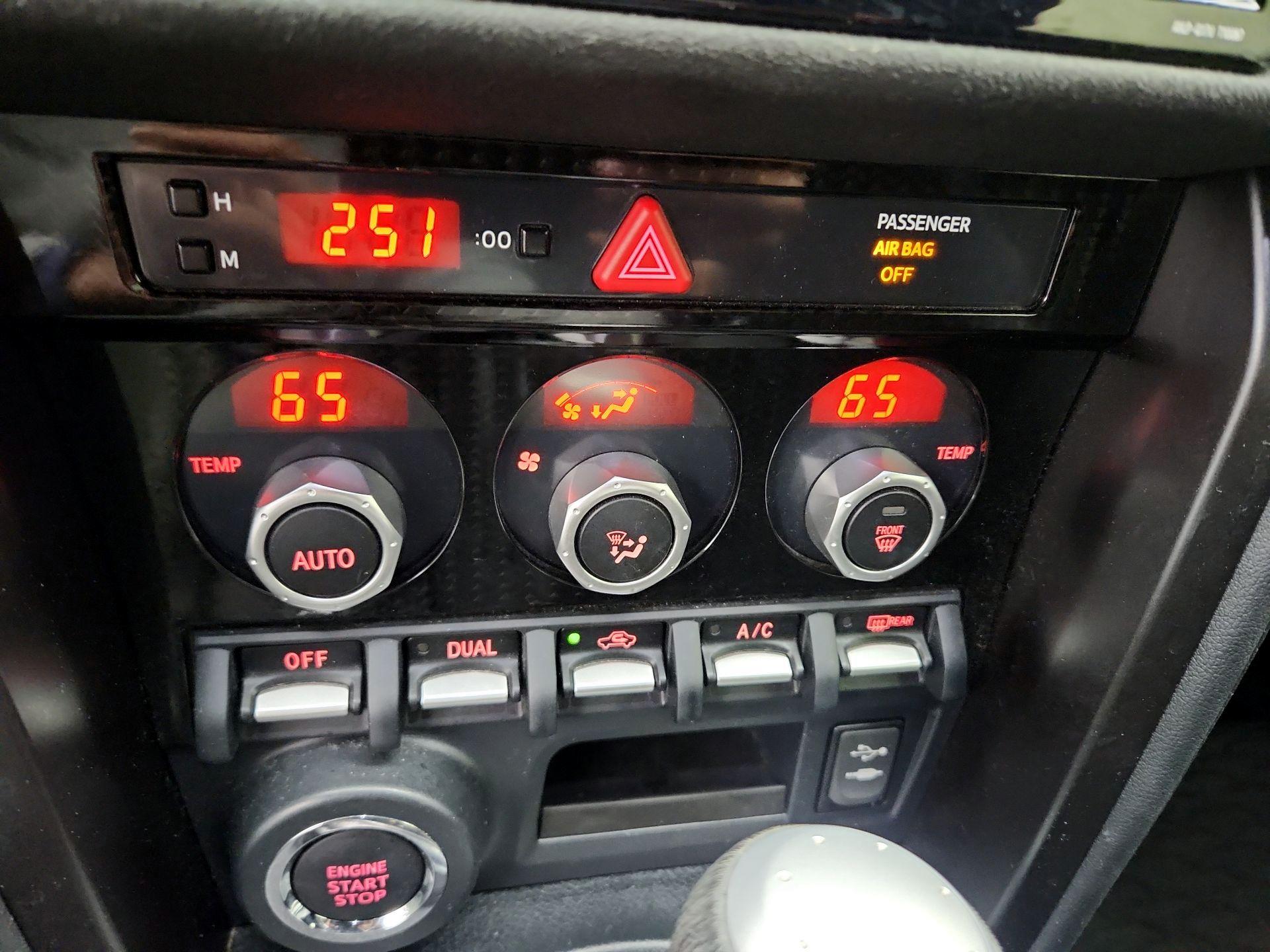 Thumbnail: 2017 Toyota 86 - 16