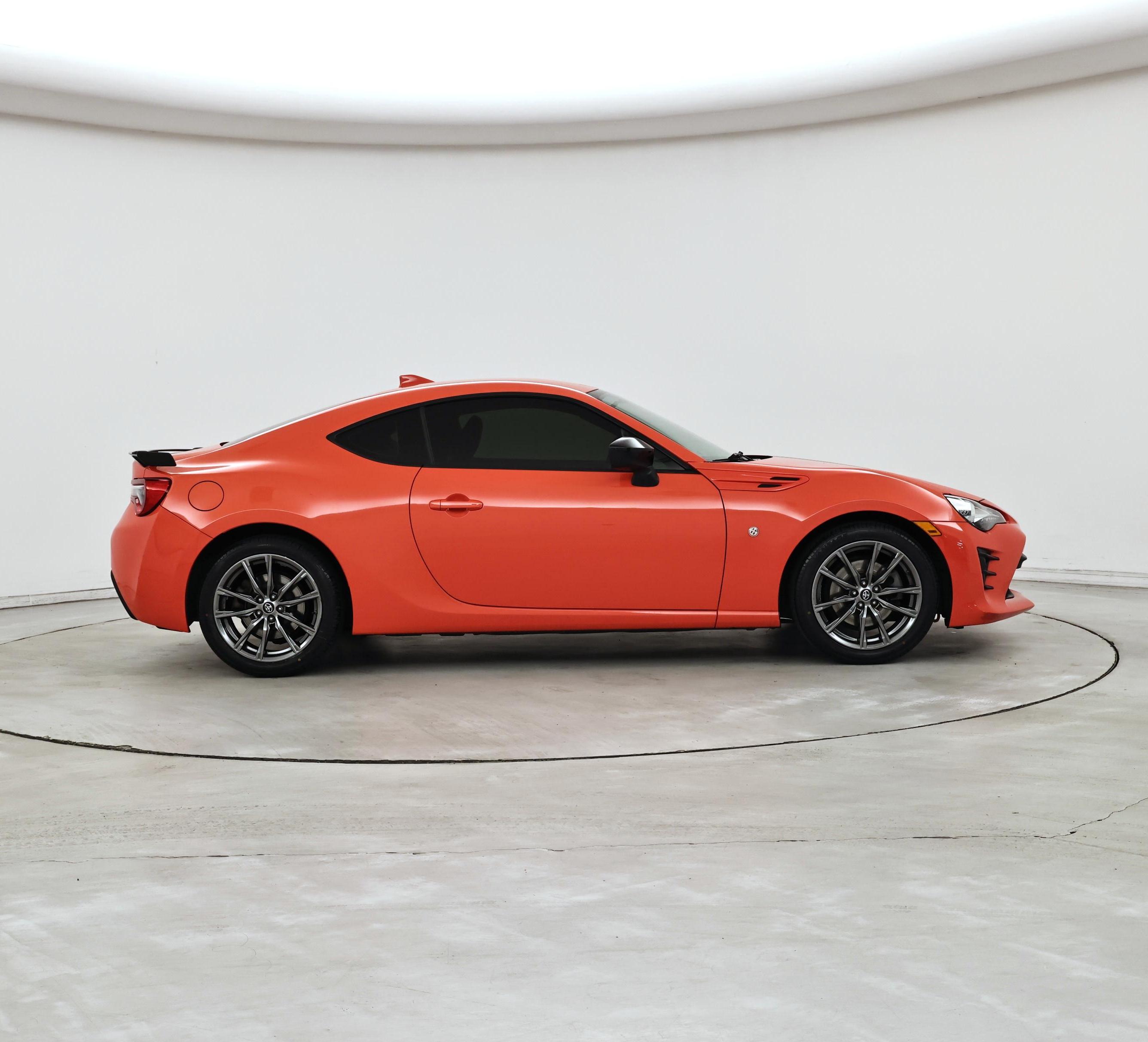 Thumbnail: 2017 Toyota 86 - 7