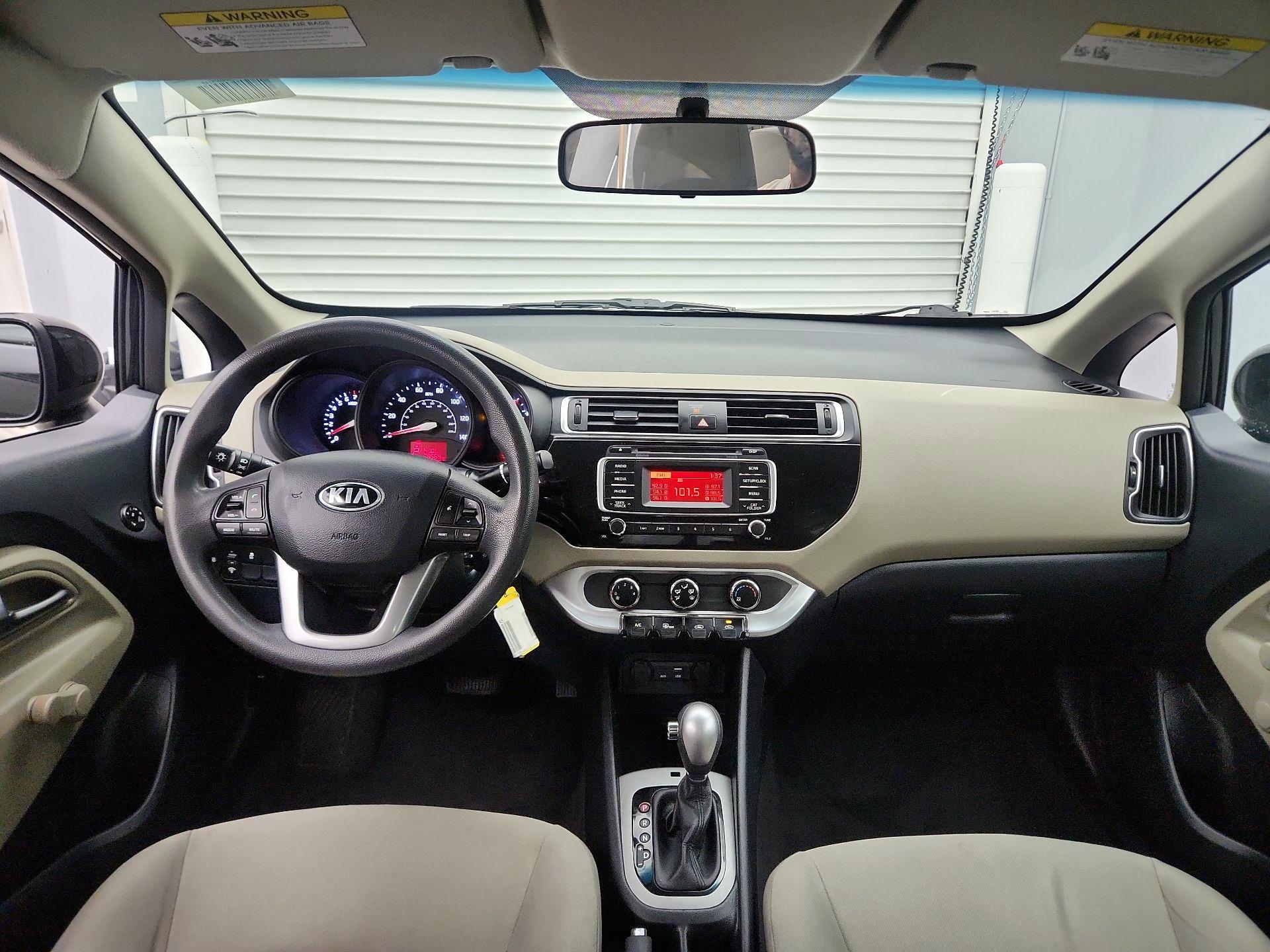 Thumbnail: 2017 Kia Rio - 9