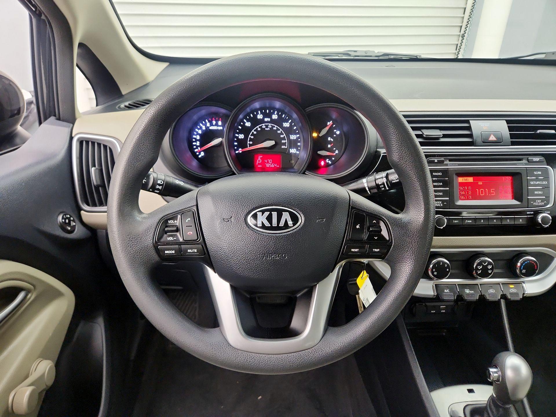 Thumbnail: 2017 Kia Rio - 10