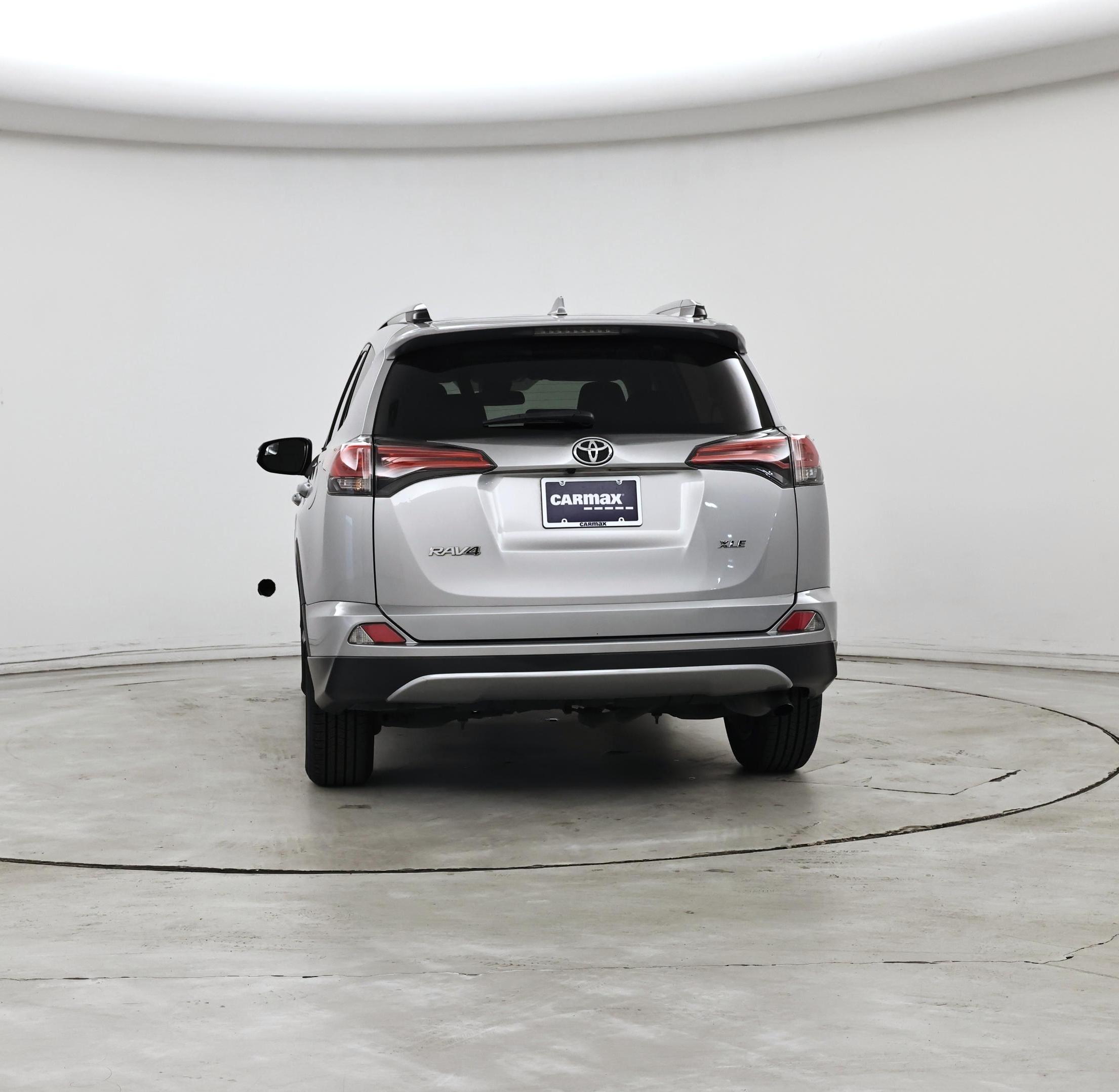 Thumbnail: 2017 Toyota RAV4 - 6