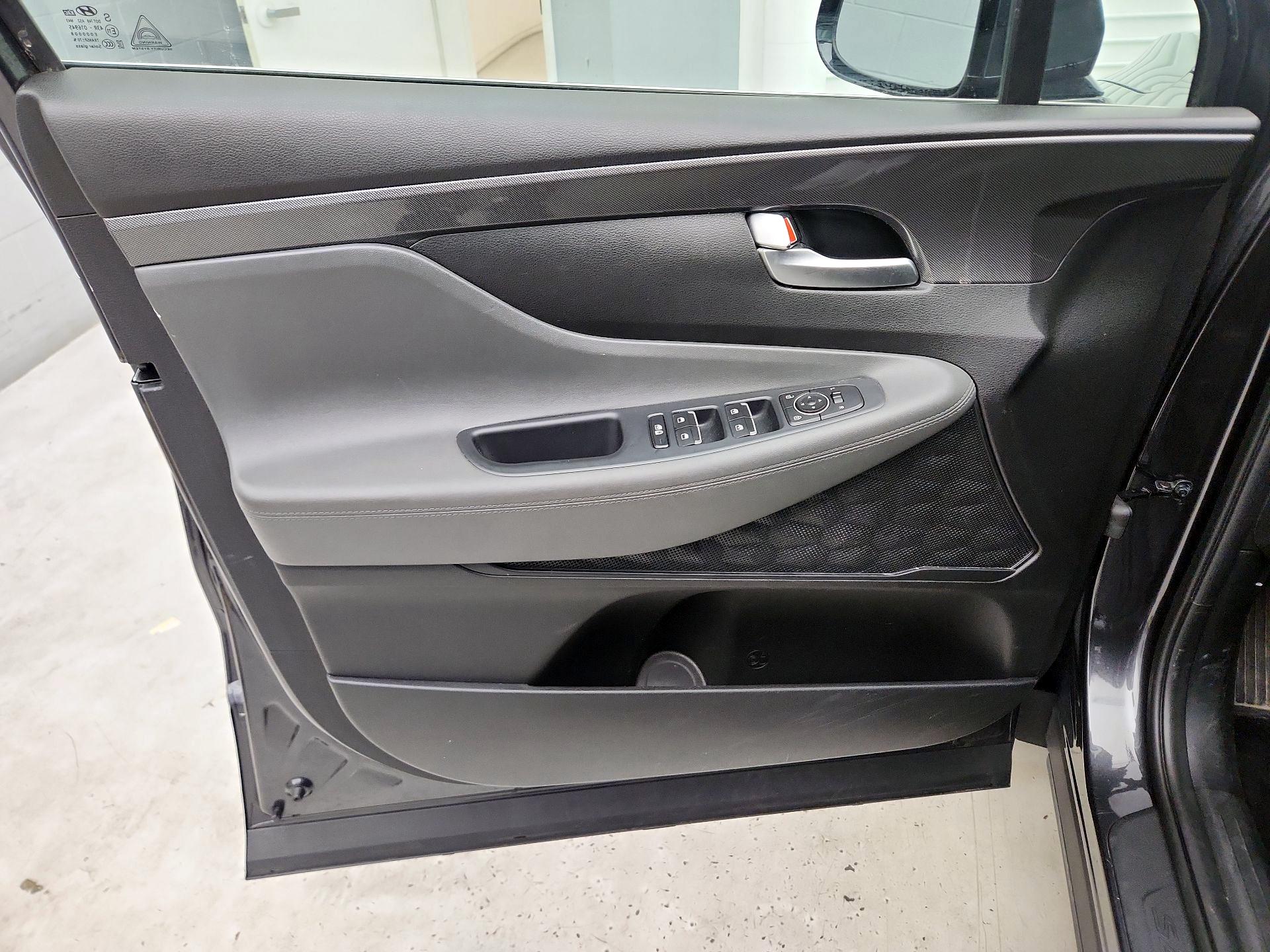 Thumbnail: 2023 Hyundai Santa Fe - 12