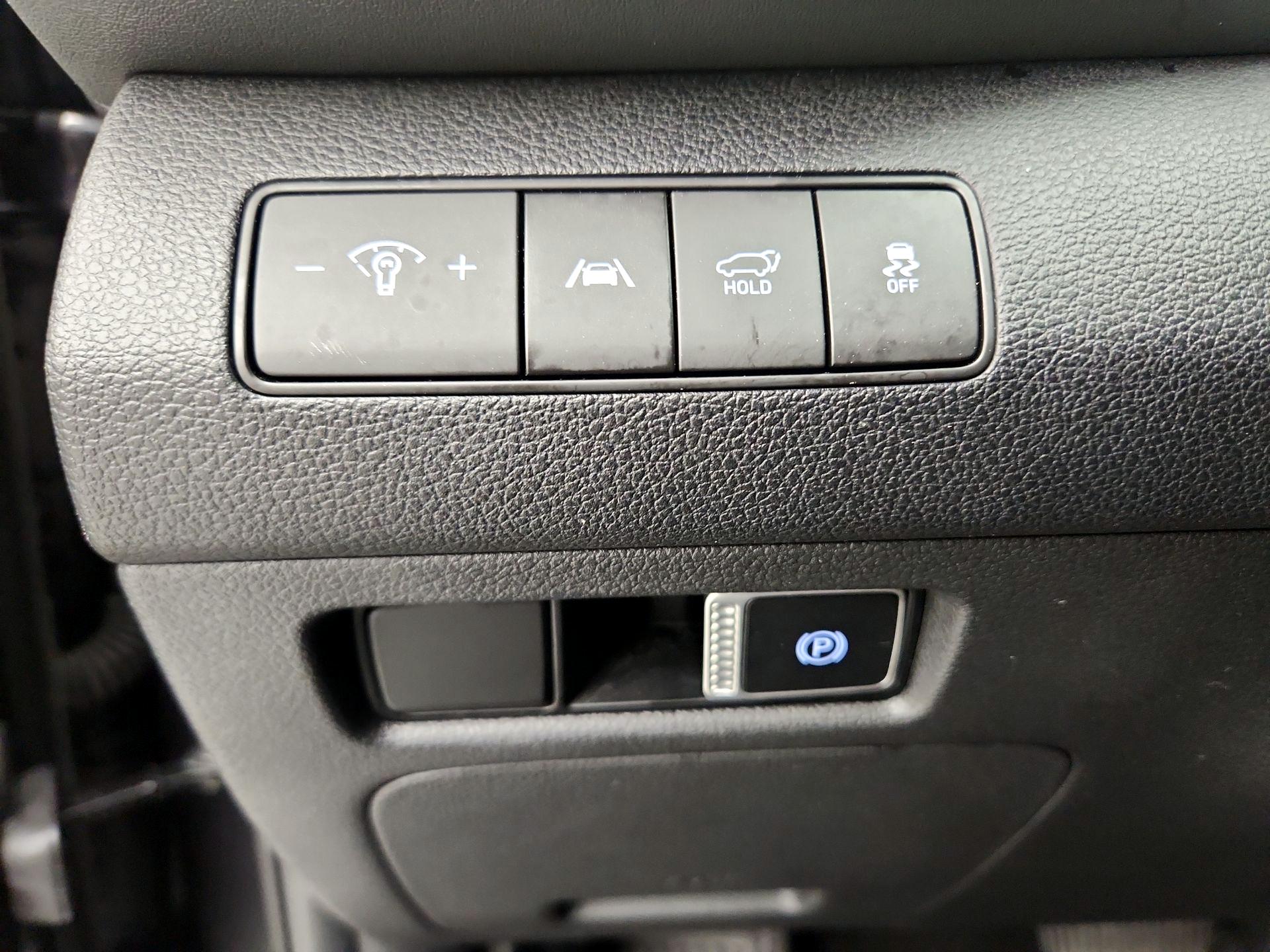 Thumbnail: 2023 Hyundai Santa Fe - 13