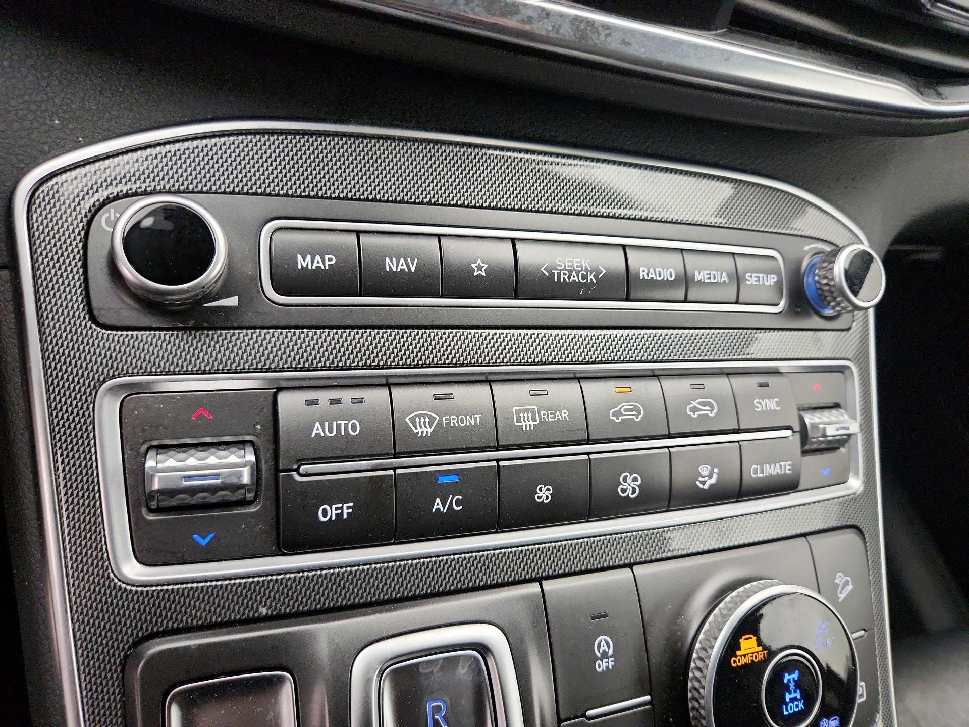 Thumbnail: 2023 Hyundai Santa Fe - 17