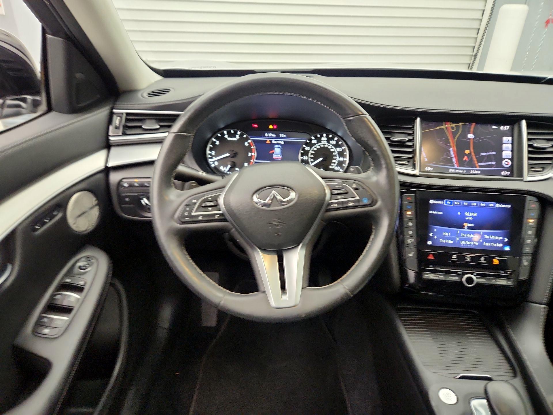 Thumbnail: 2019 INFINITI QX50 - 10