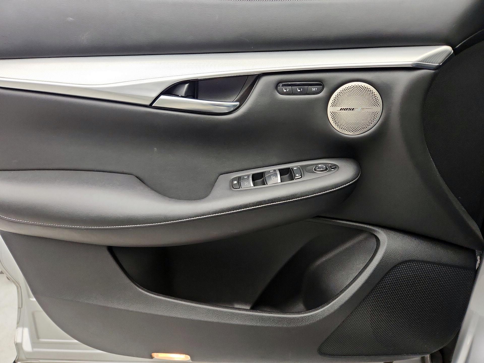 Thumbnail: 2019 INFINITI QX50 - 12