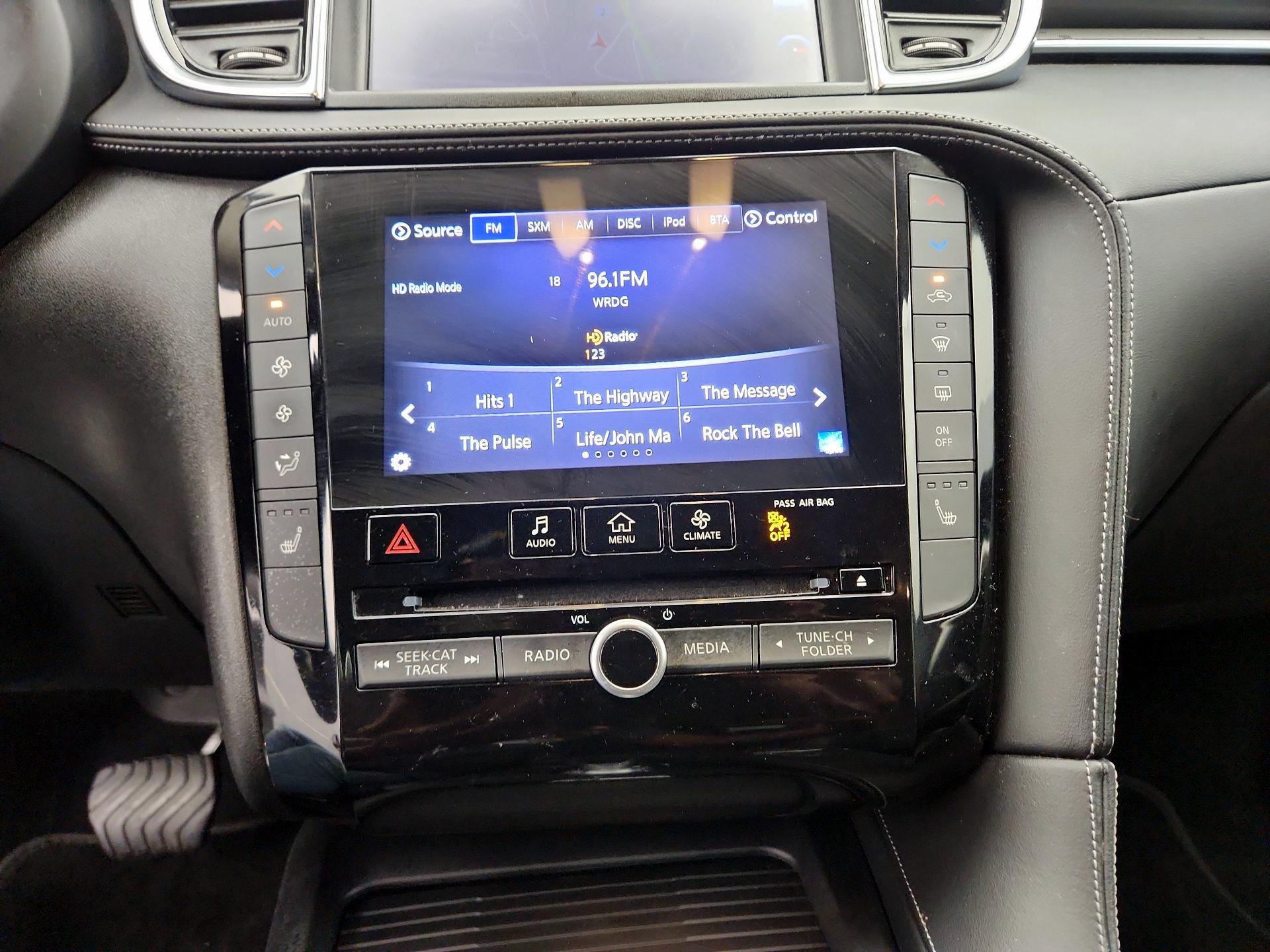 Thumbnail: 2019 INFINITI QX50 - 16