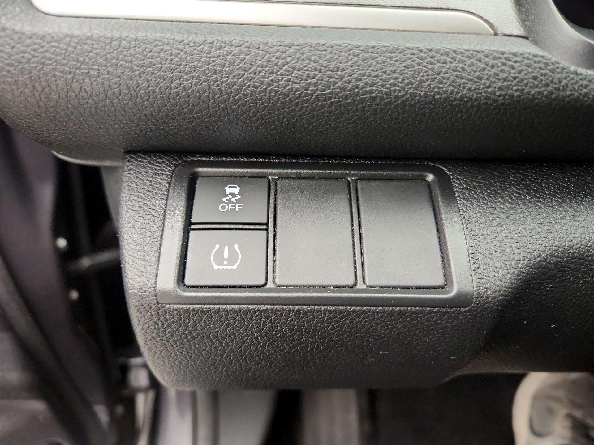 Thumbnail: 2016 Honda Civic - 13