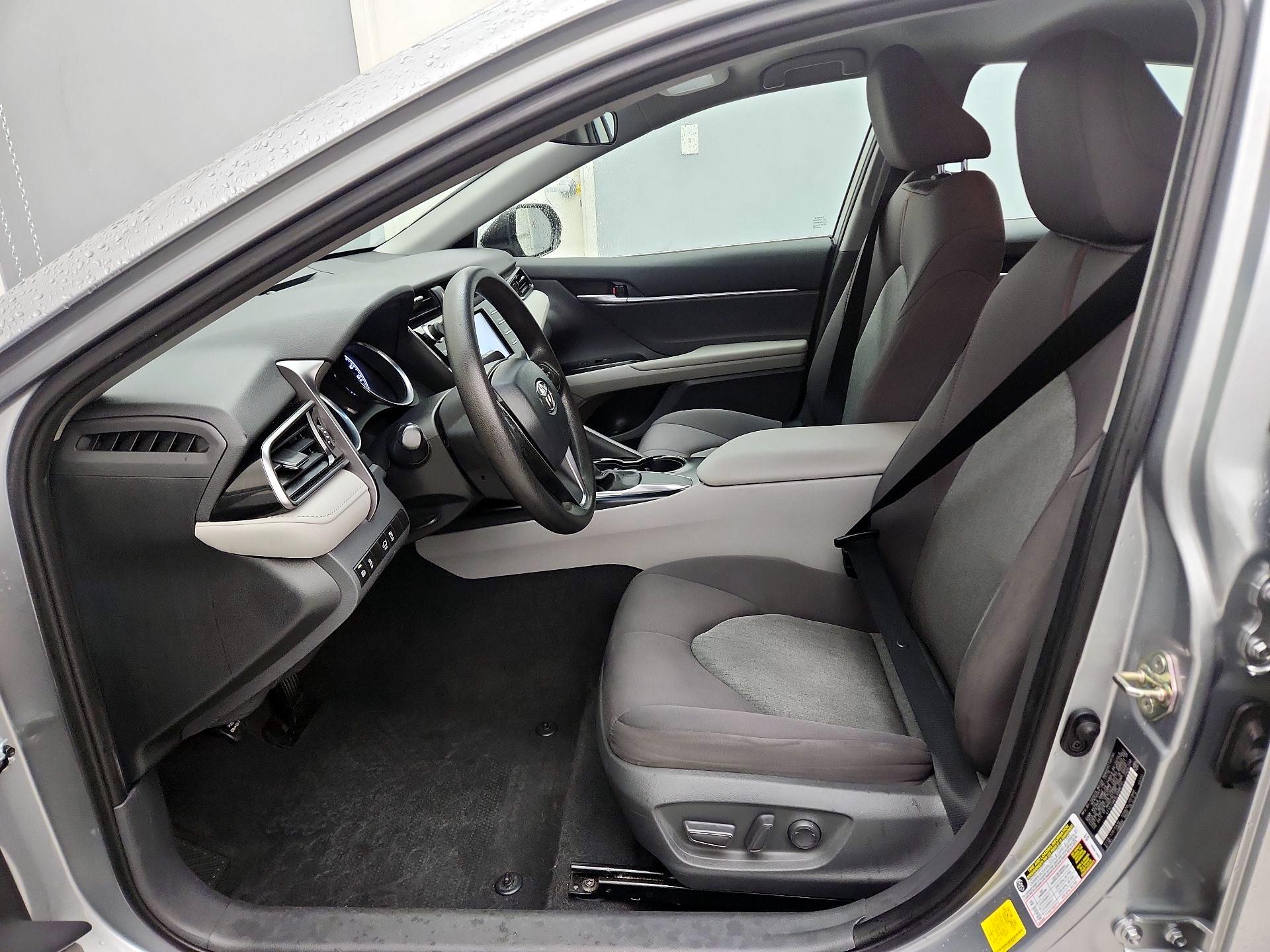 Thumbnail: 2020 Toyota Camry - 11