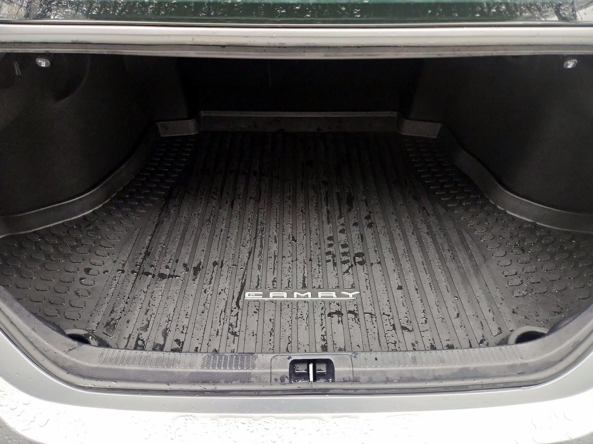 Thumbnail: 2020 Toyota Camry - 20