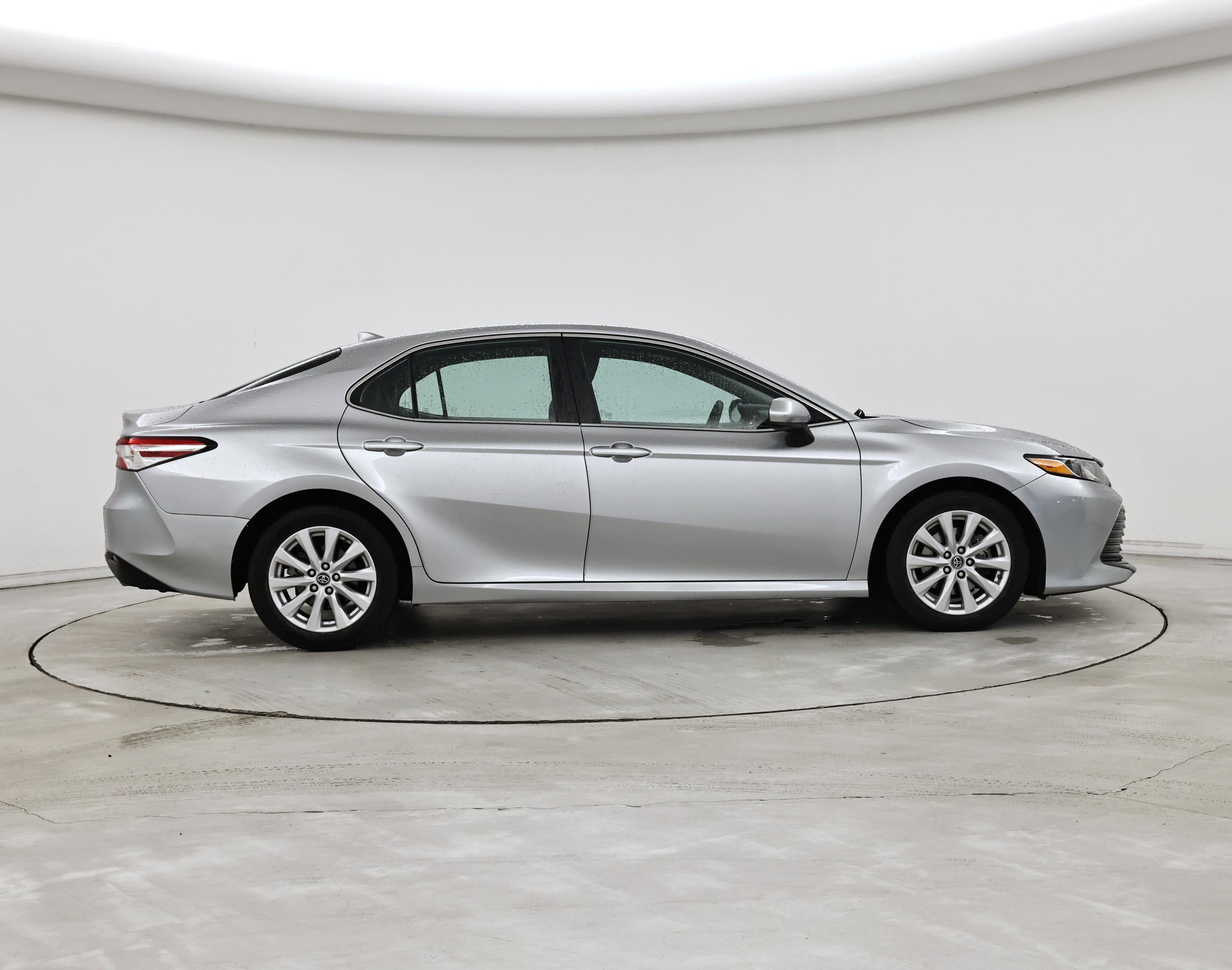 Thumbnail: 2020 Toyota Camry - 7