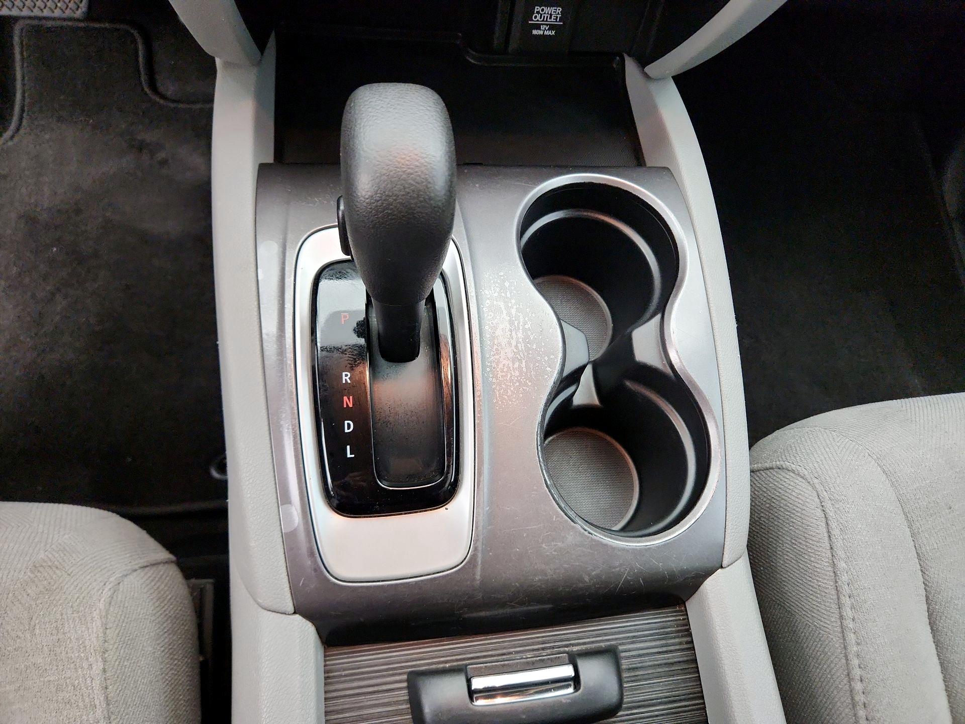 Thumbnail: 2016 Honda Pilot - 17