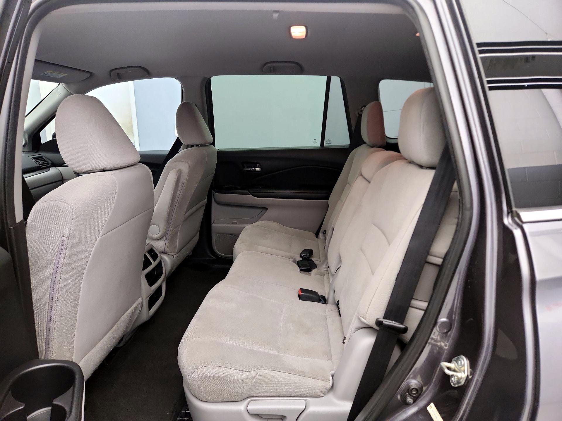 Thumbnail: 2016 Honda Pilot - 19