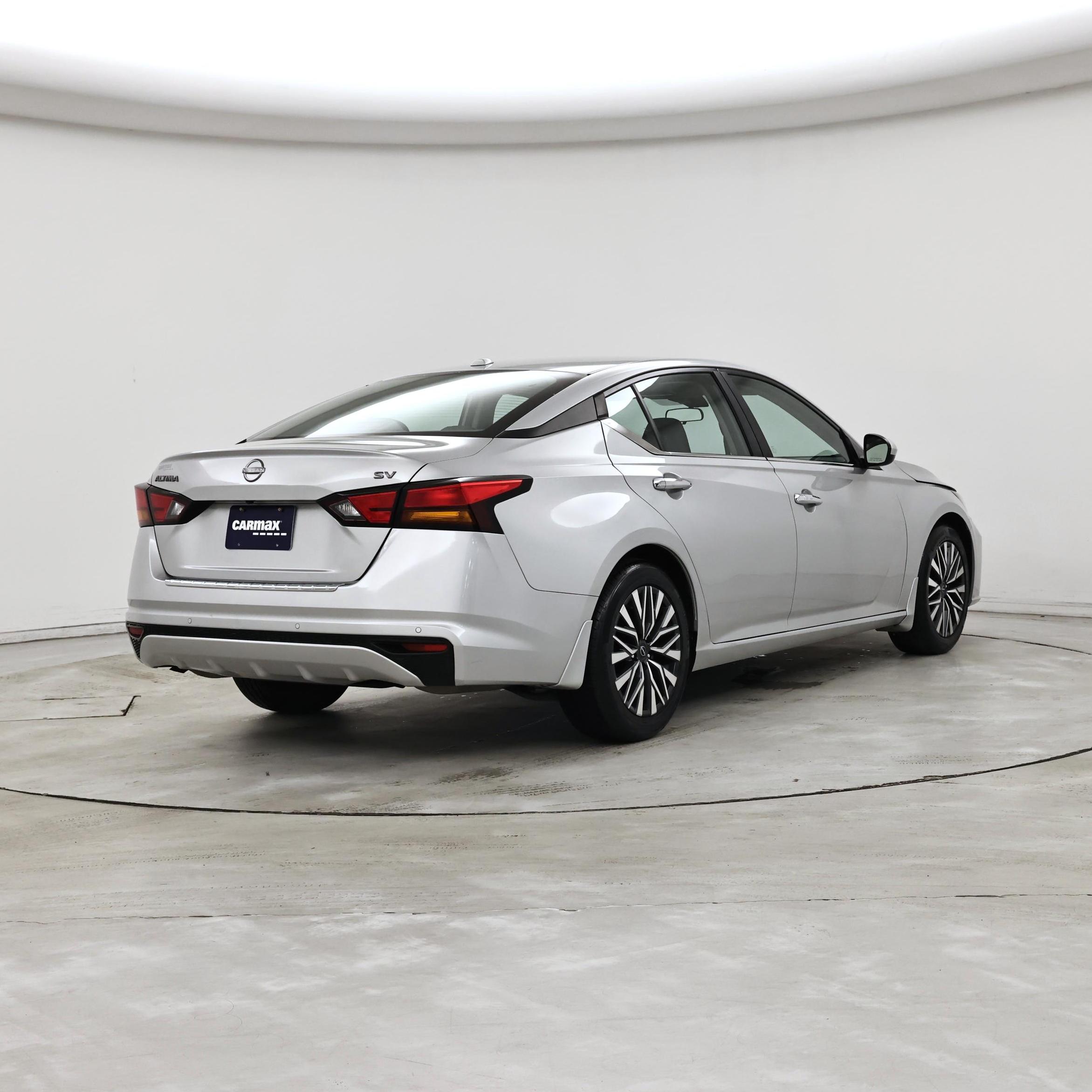 Thumbnail: 2023 Nissan Altima - 8