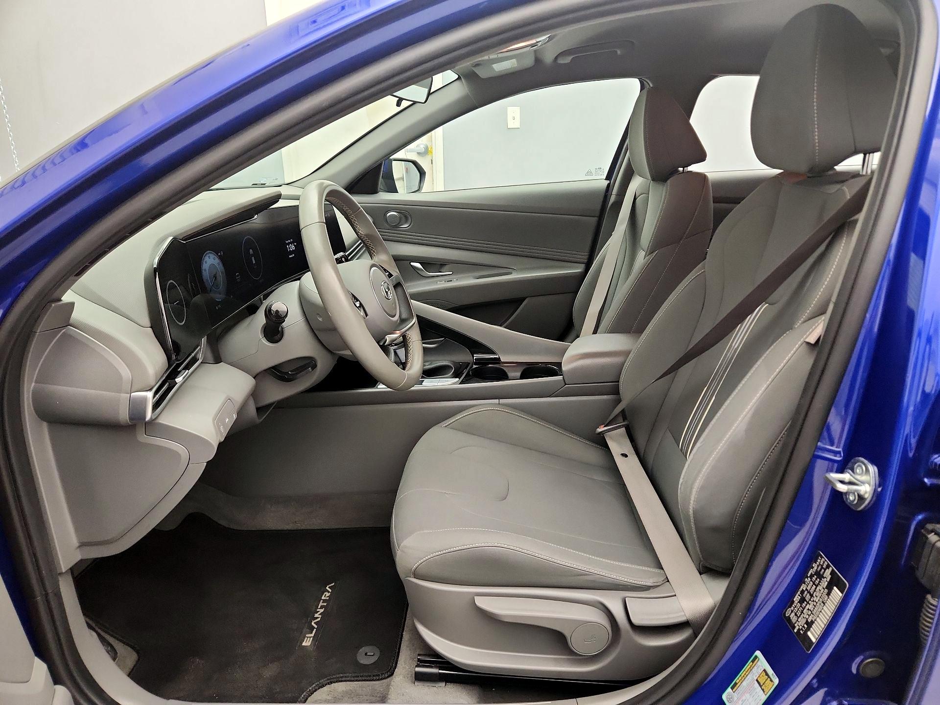 Thumbnail: 2023 Hyundai Elantra - 11