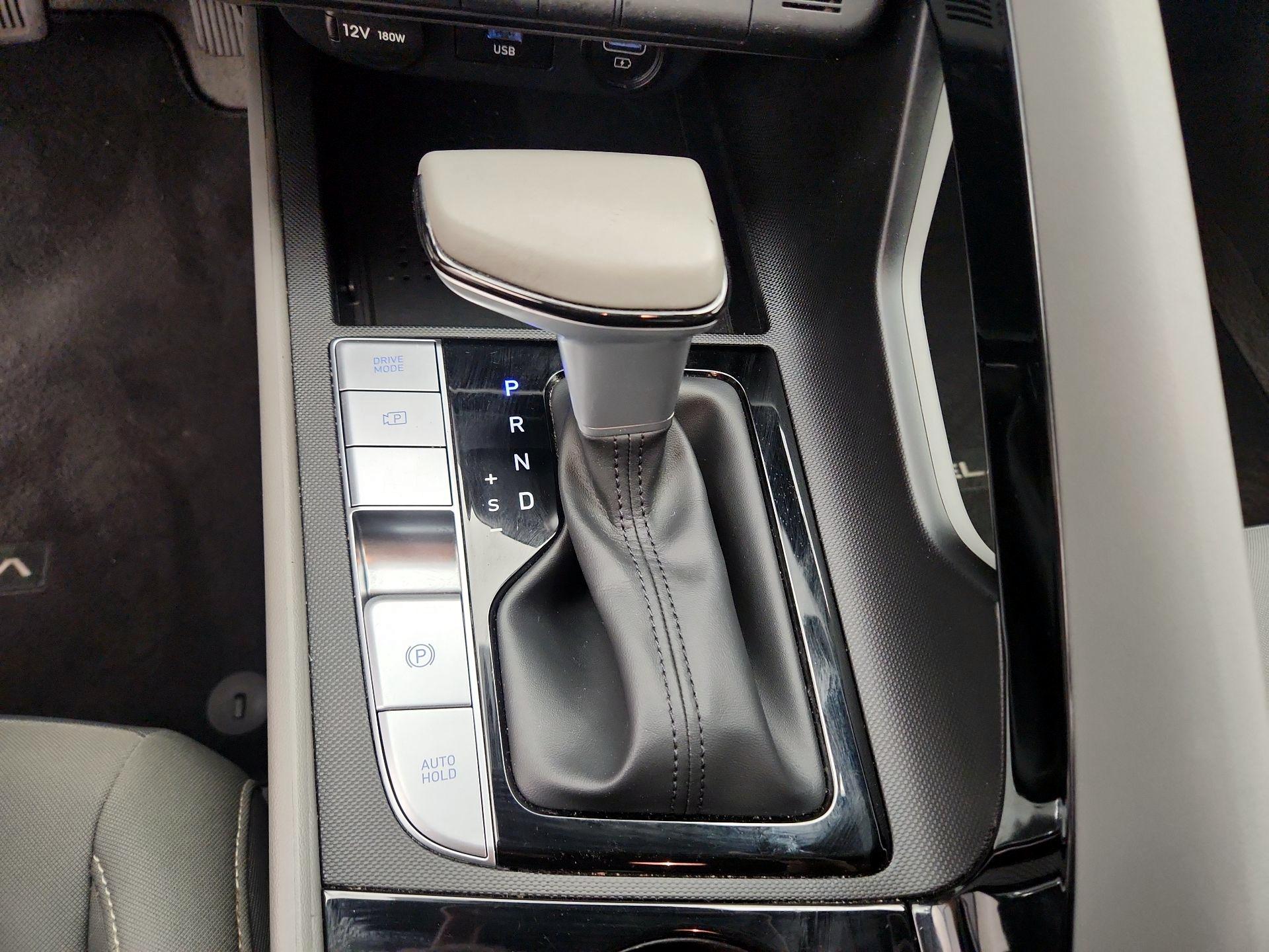 Thumbnail: 2023 Hyundai Elantra - 18