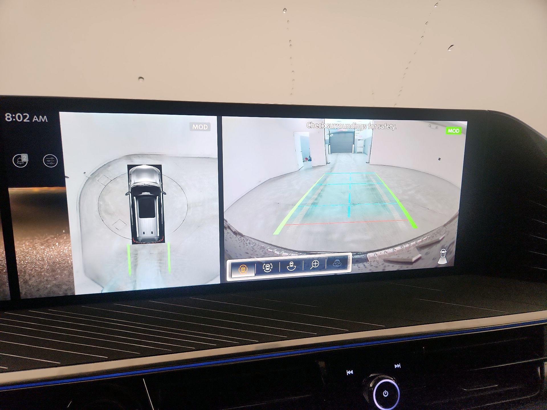 Thumbnail: 2025 INFINITI QX80 - 14